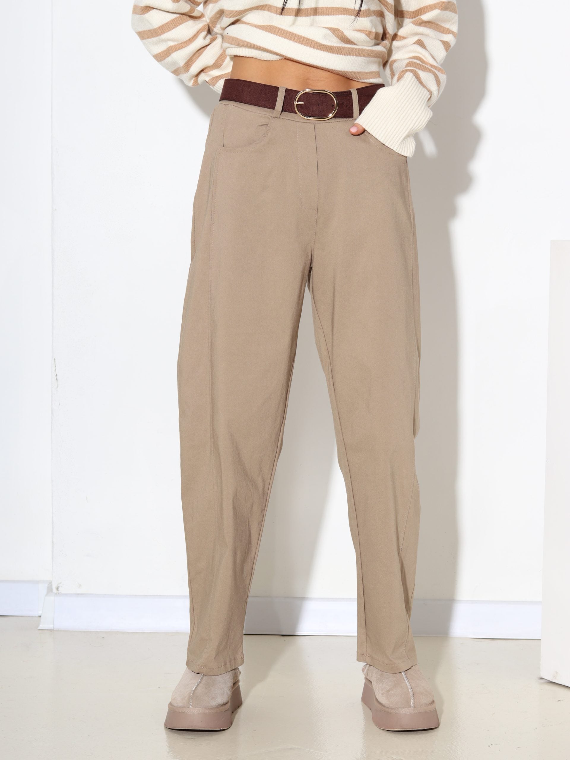 Bēšas bikses, bieza, elastīga auduma, ar jostiņu - 17460