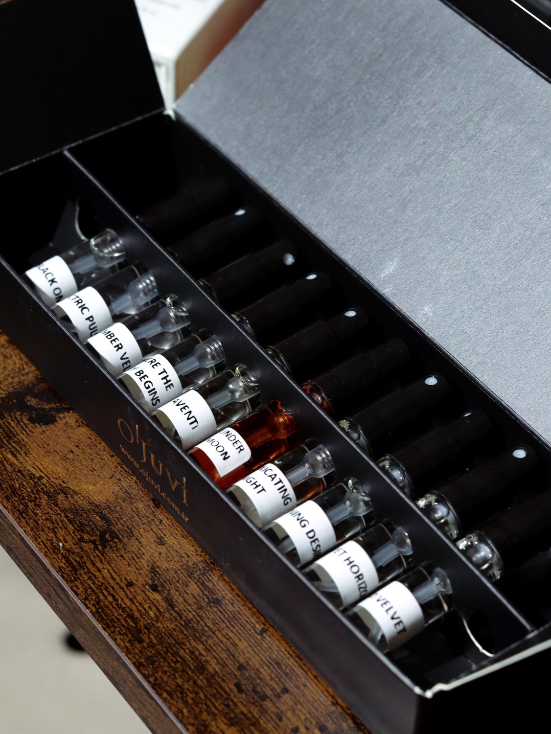 O'juvi smaržu paraudziņu komplekts