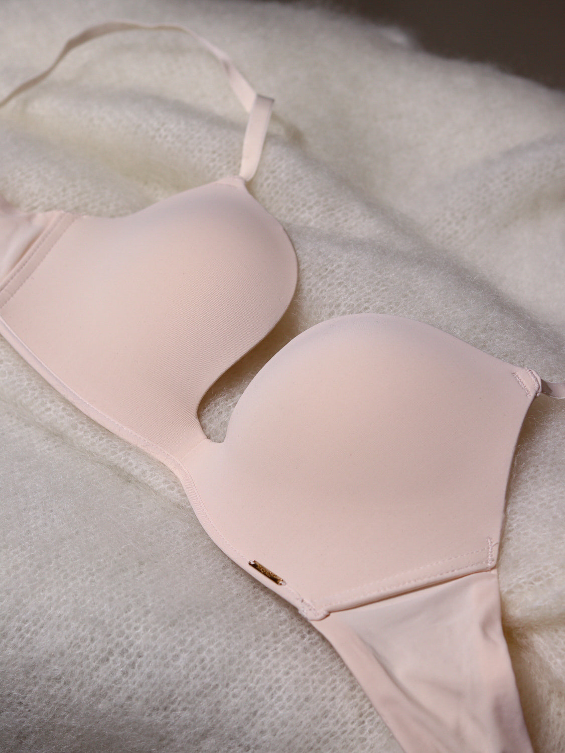 Bēša bezvīļu krūšturis ,,Weiye Si " - 14387