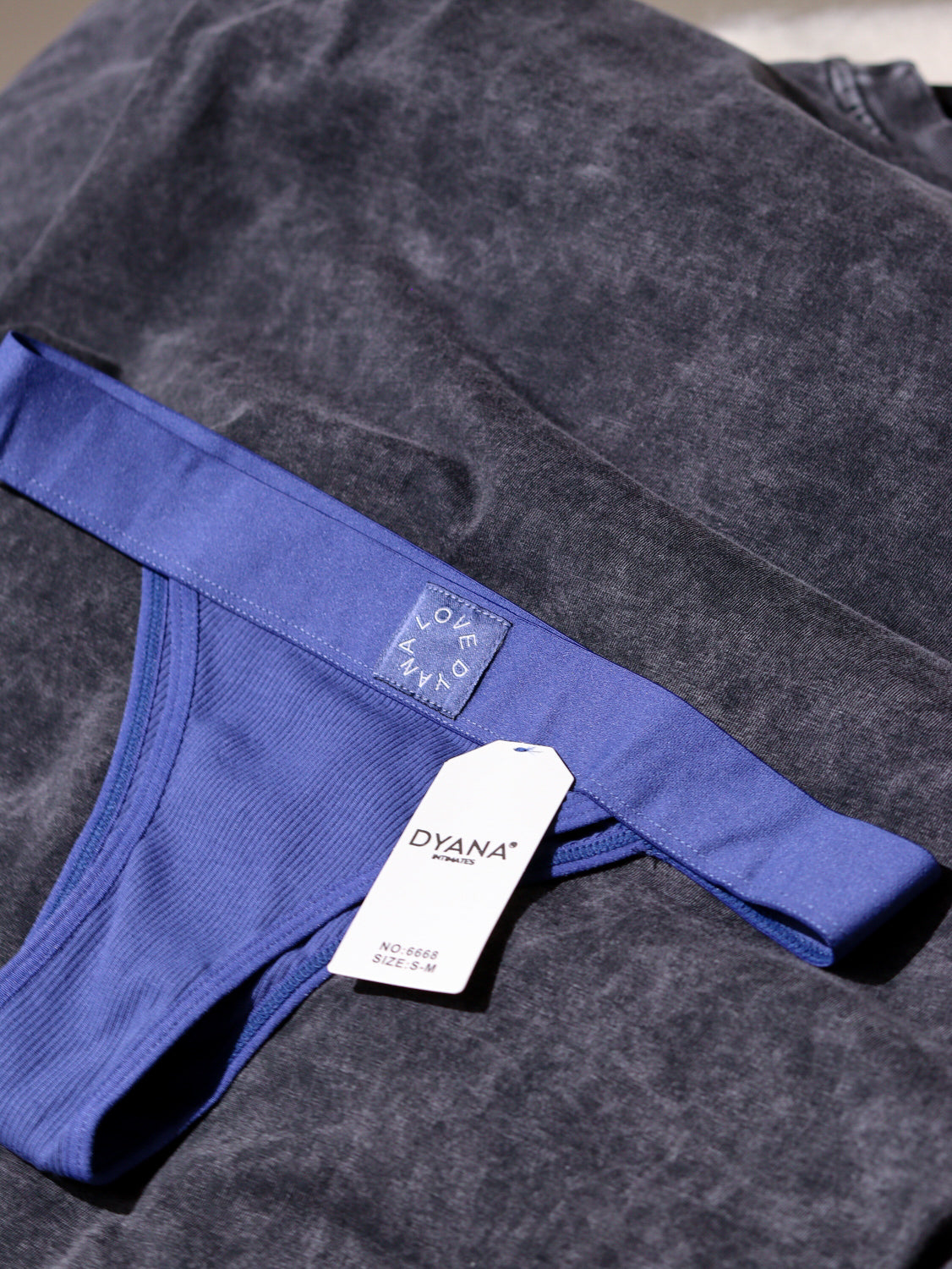 Zilas ''LOVE'' apakšbikses 'brazil' tipa - 14398