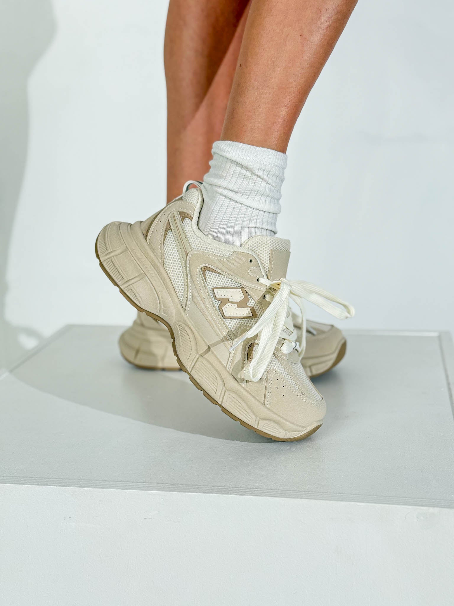 Bēši sportiska stila apavi 'N' - 15877