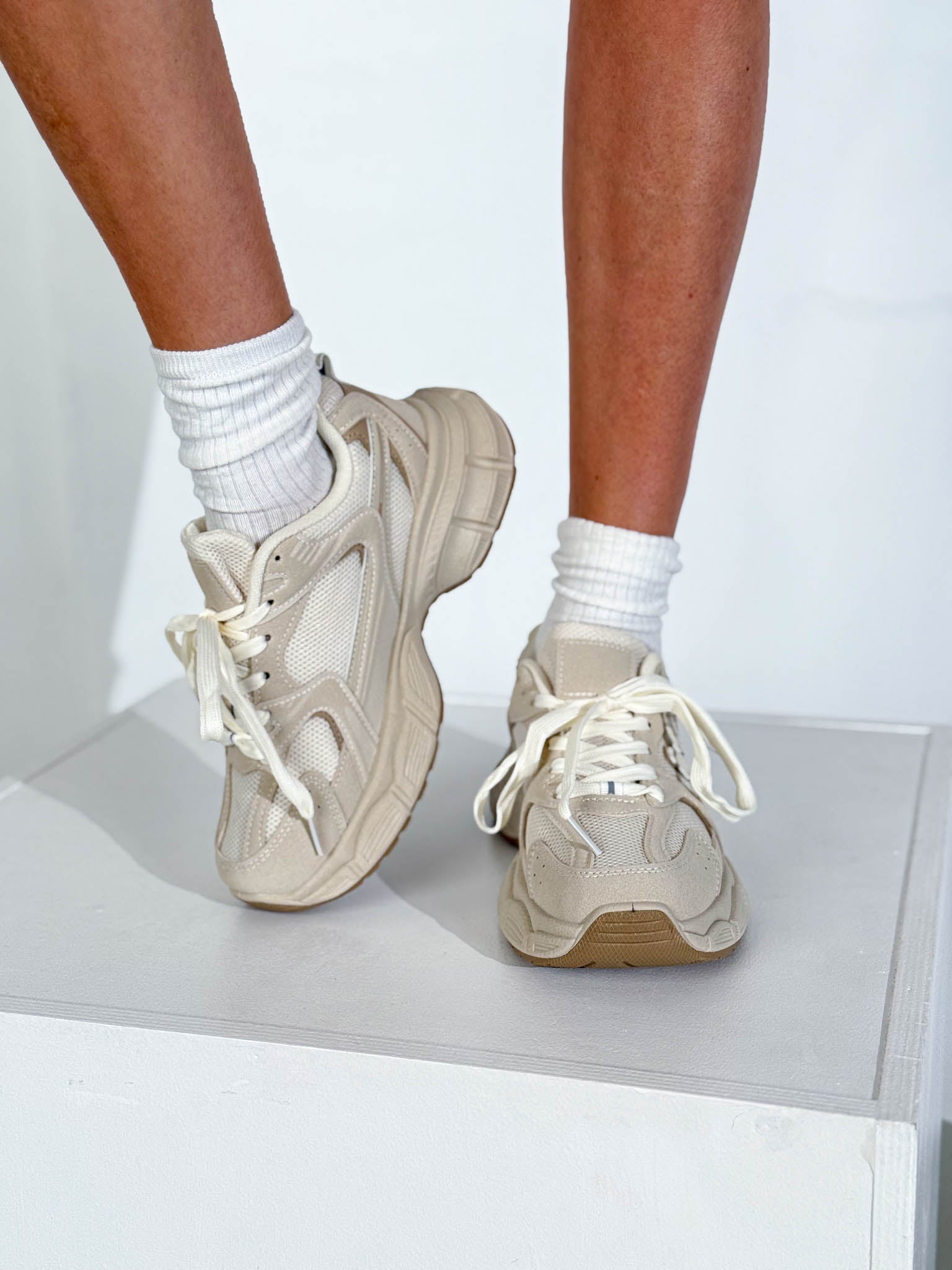 Bēši sportiska stila apavi 'N' - 15877