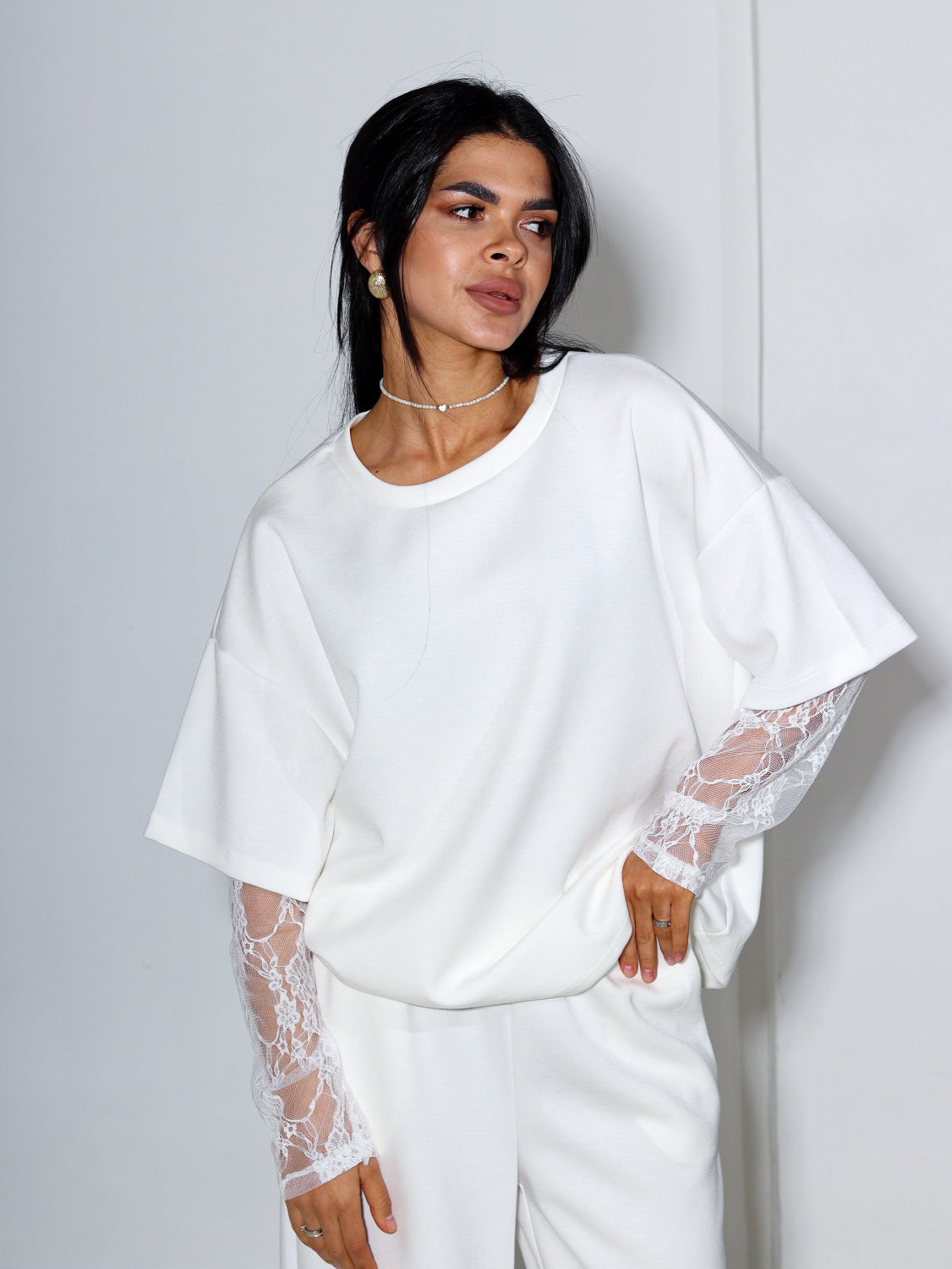 Balts komplekts ar mežģīņu piedurknēm - 14449