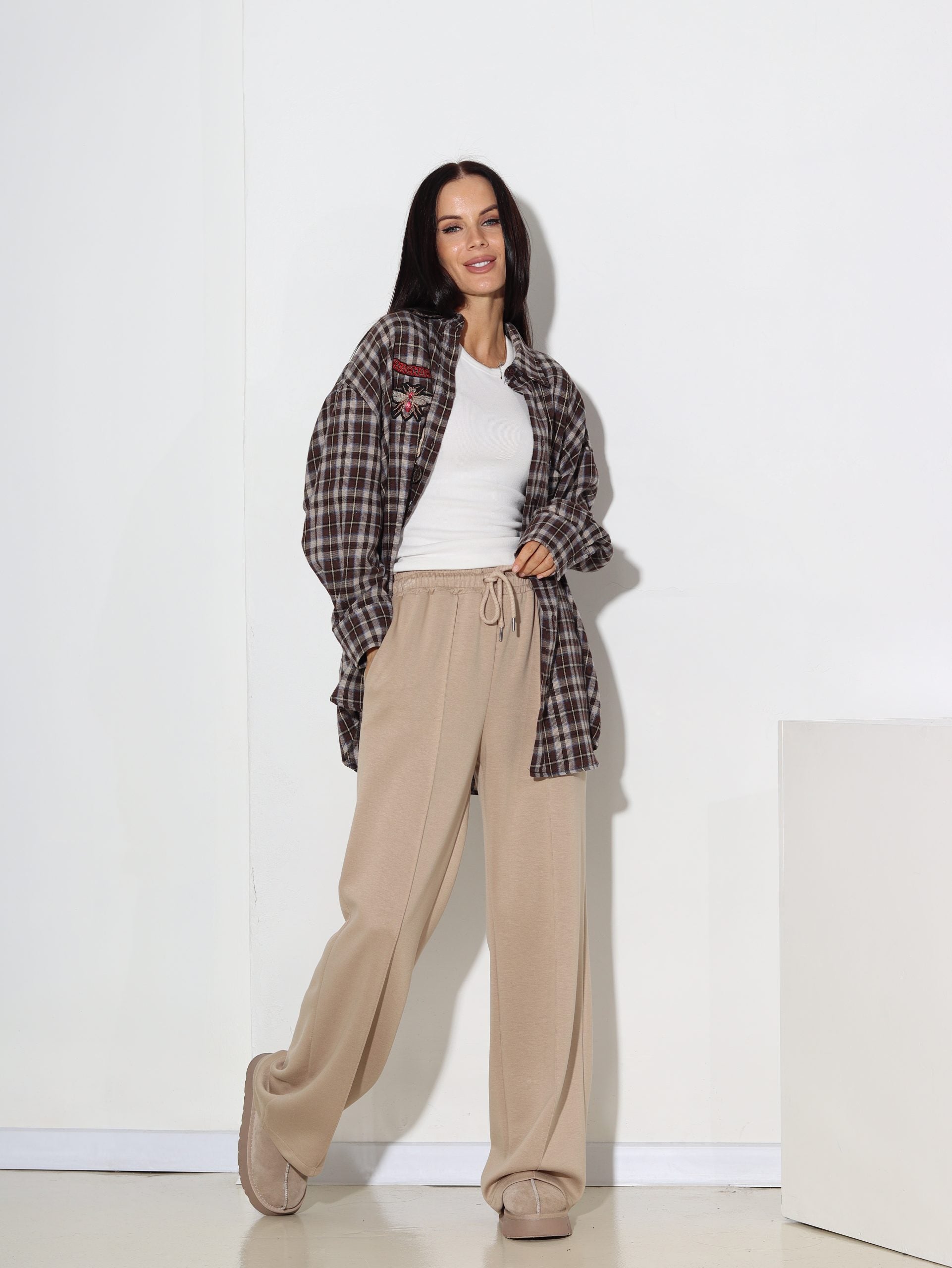 Bēšas krāsas, sportiska stila bikses - 14000