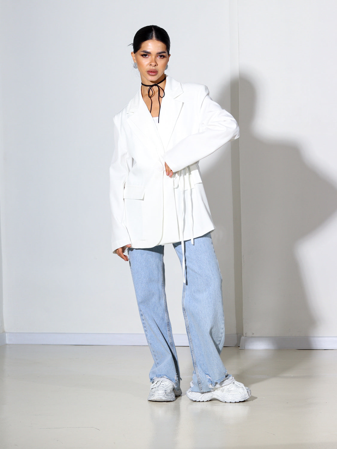 Balta žakete ar sienamu auklņu - 14451