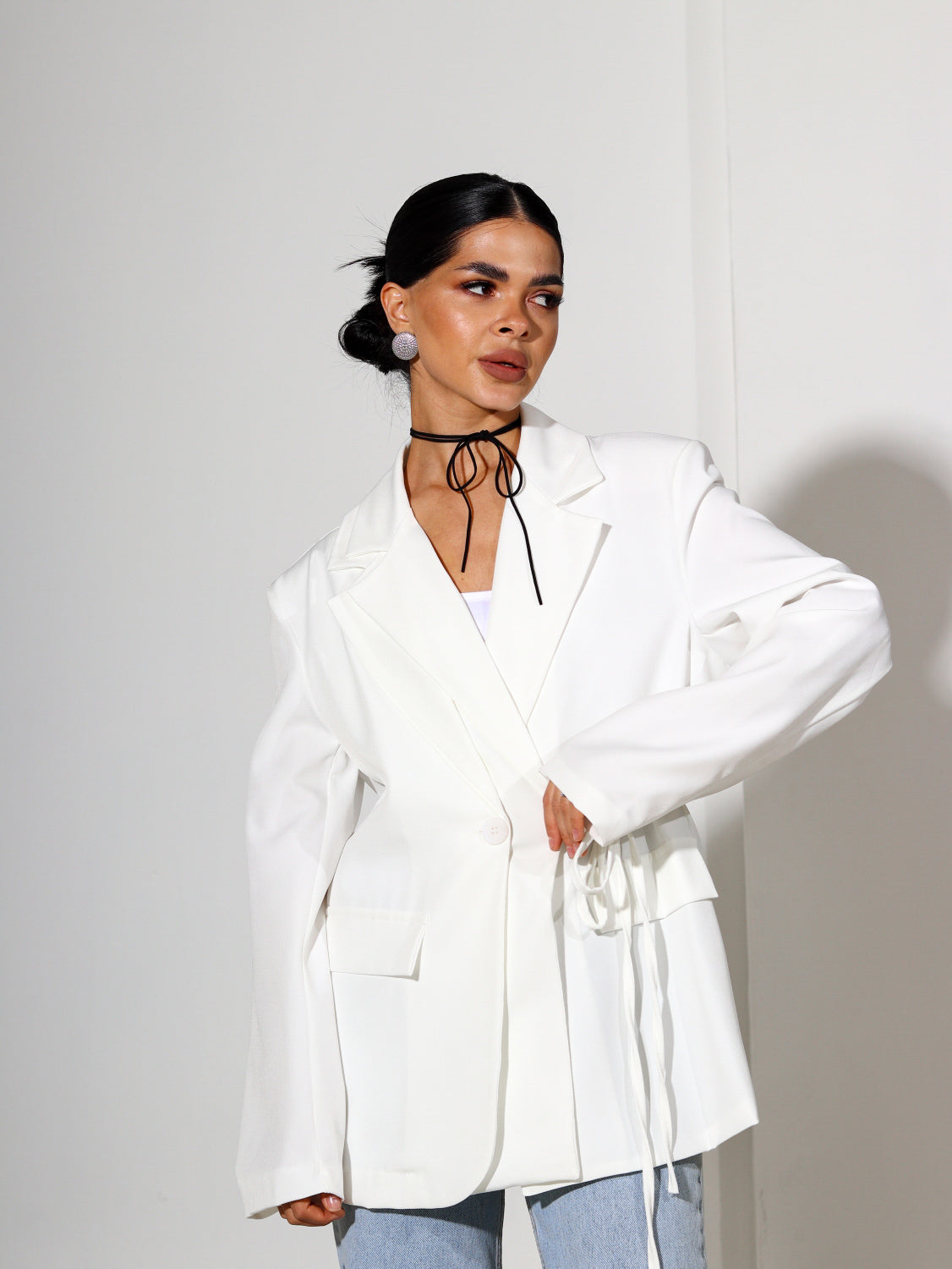 Balta žakete ar sienamu auklņu - 14451