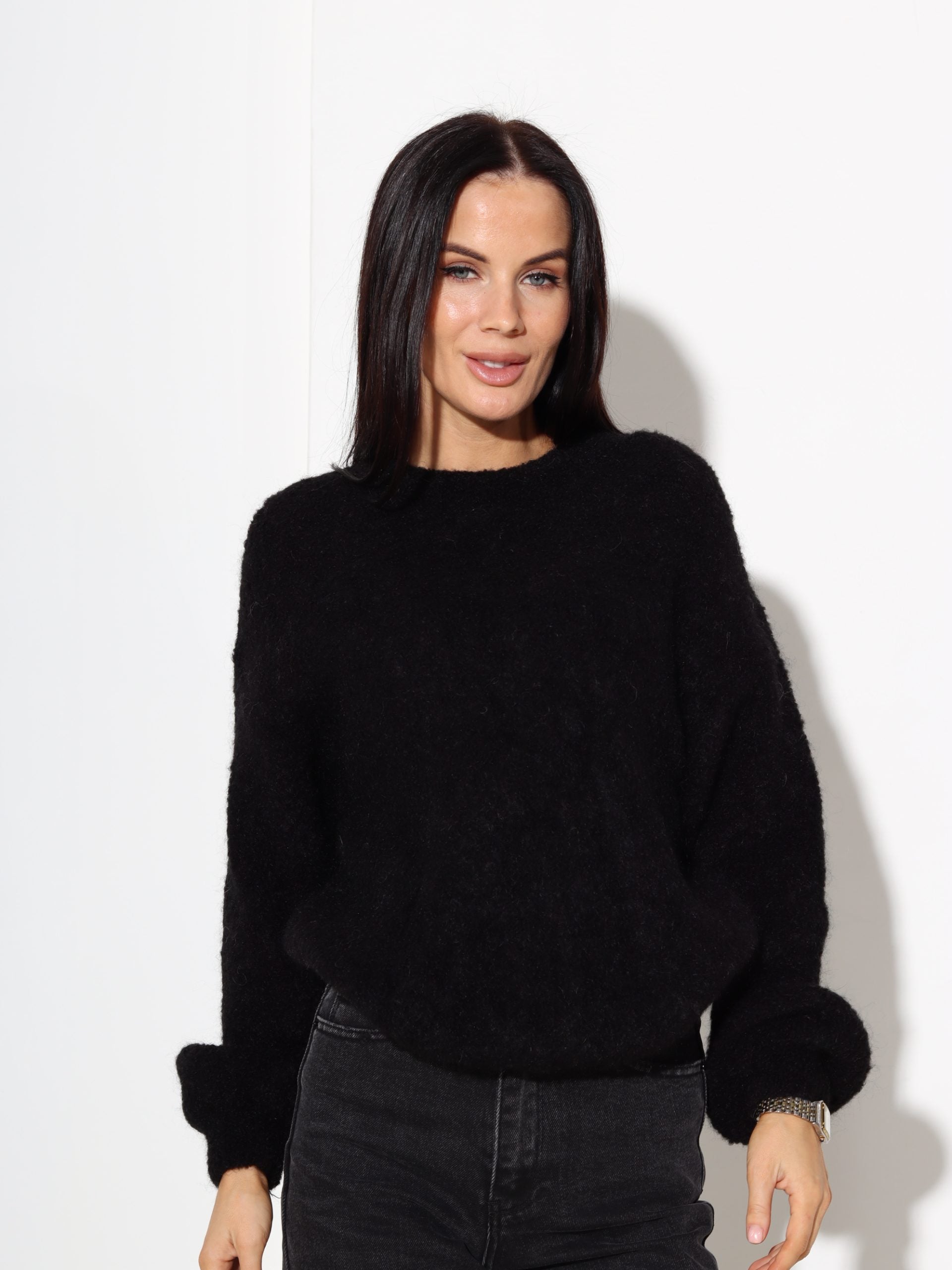 Melns džemperis, mezgliņdzijas adījumā - 17519