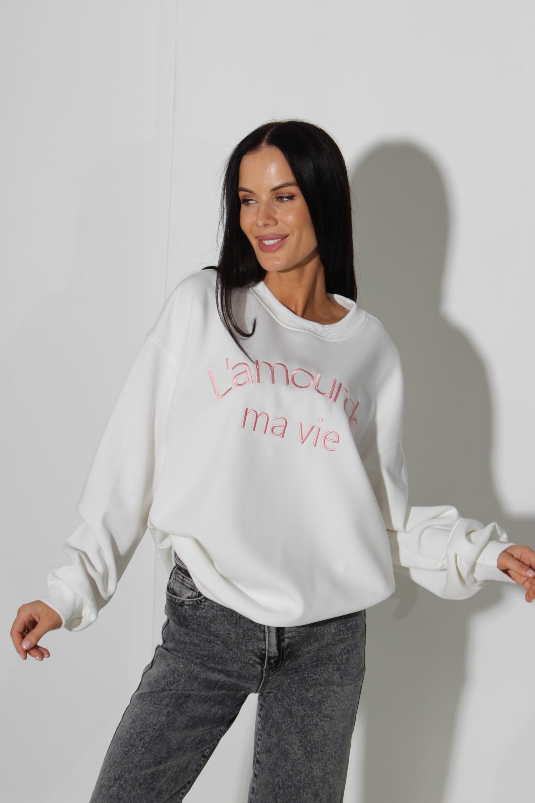 Balts oversize džemperis "L'amourde" - 16031