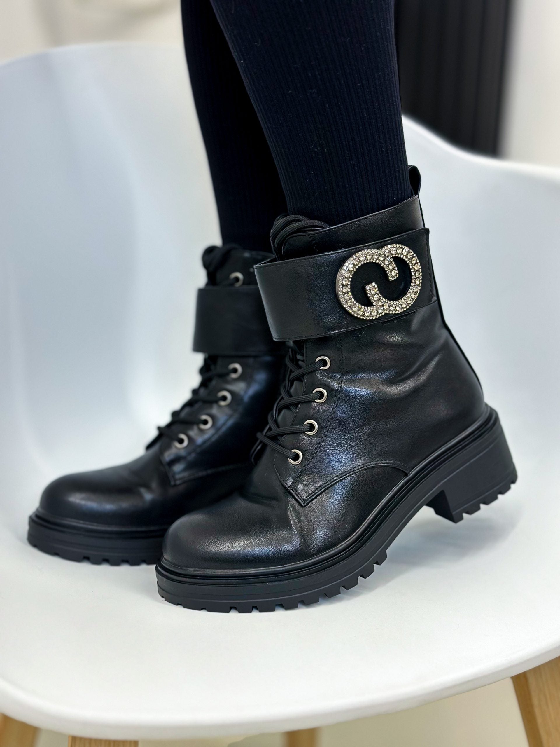 Melni zābaki ar pārliekamu dekoru augšpusē - 13270