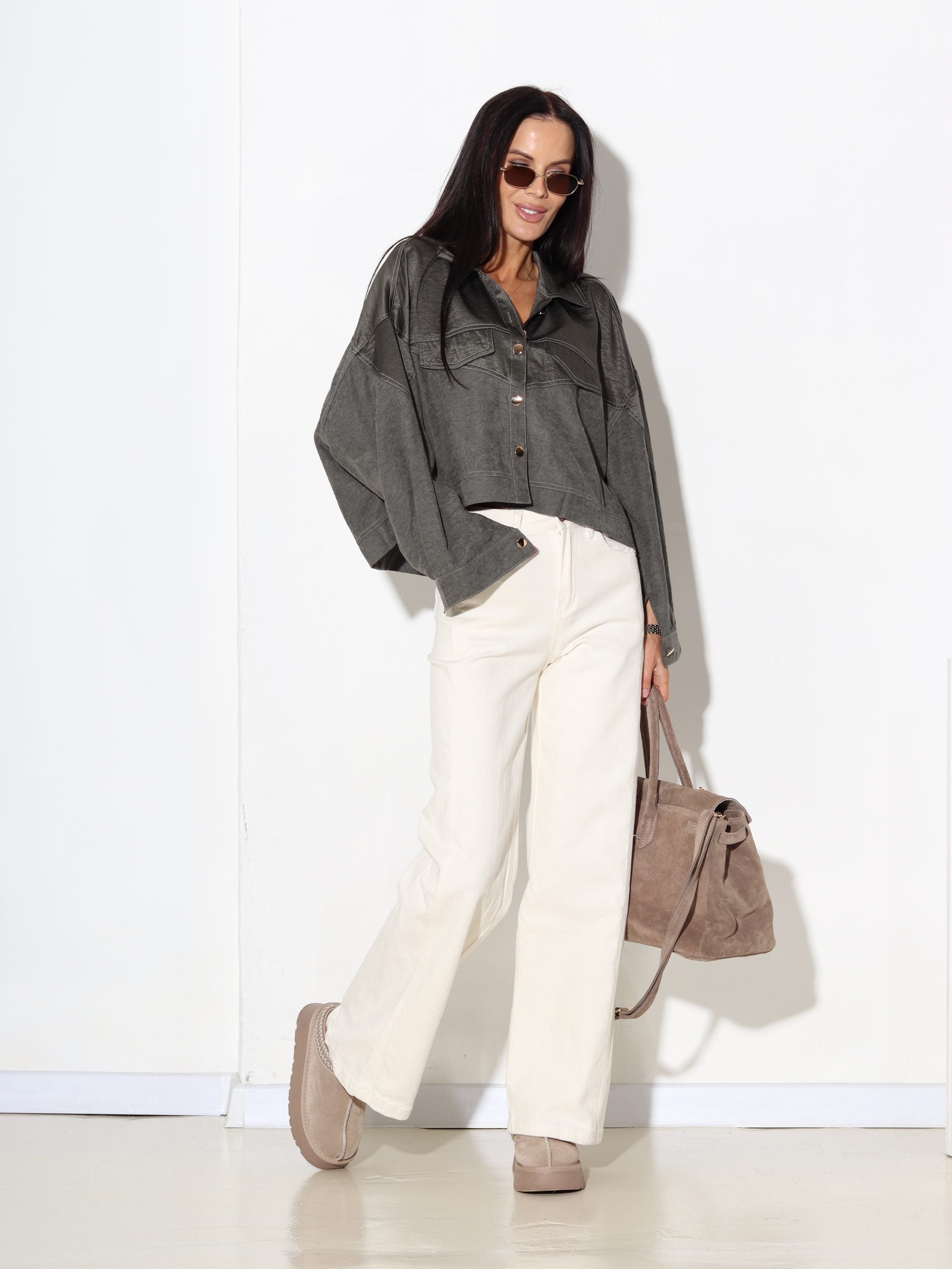 Hakī/ zaļš saīsināts krekls/blūze, balta diedziņa šuvums - 17063