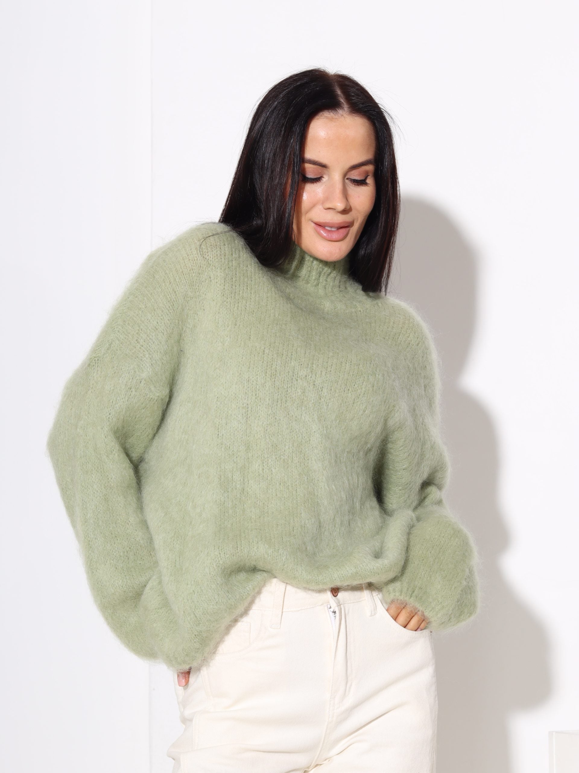 Zaļš džemperis ar 'Mini Up' kaklu, mohēra sastāvā - 17521