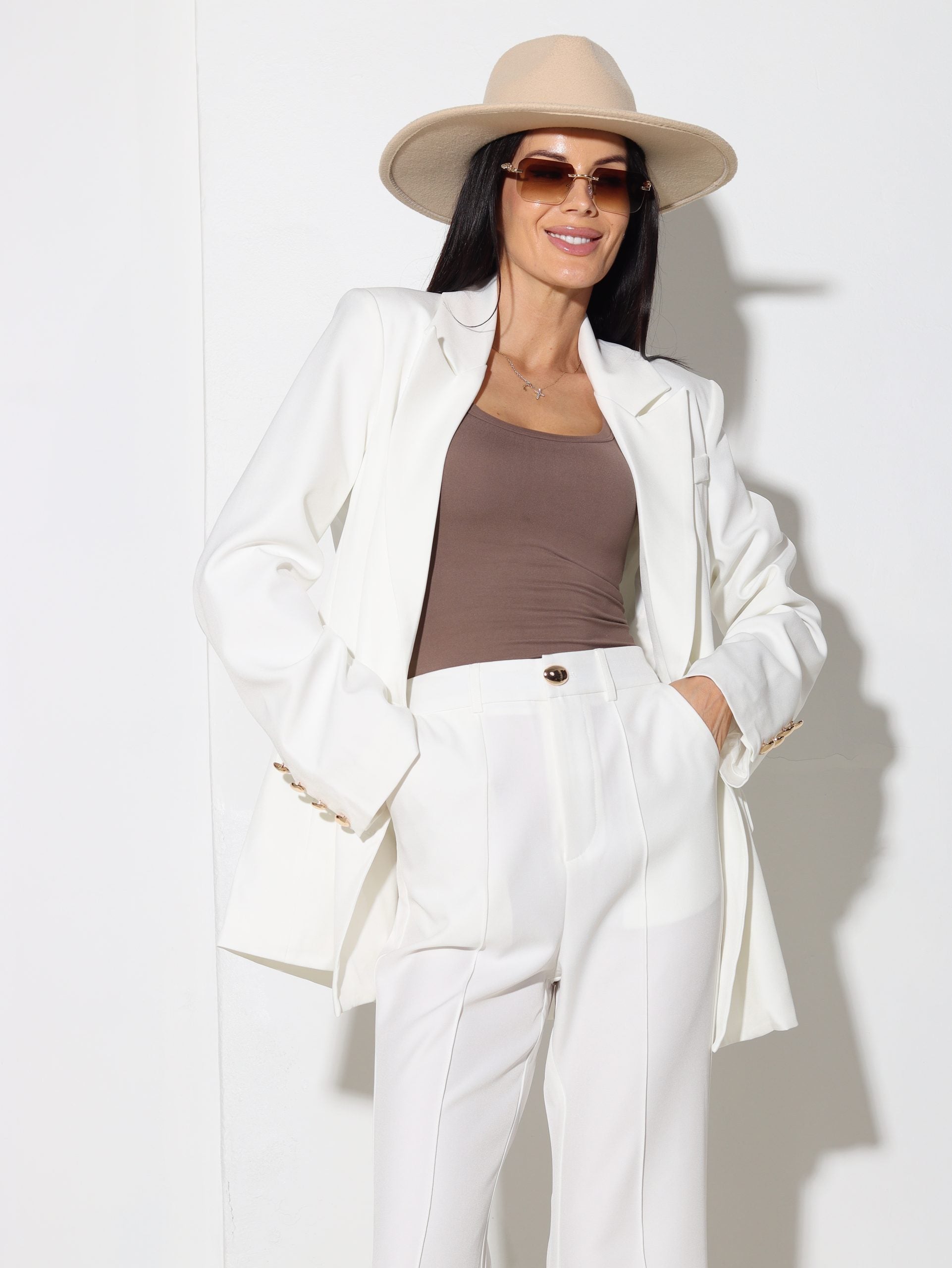 Balts 'Klasika' komplekts (žakete+ bikses) - 15821