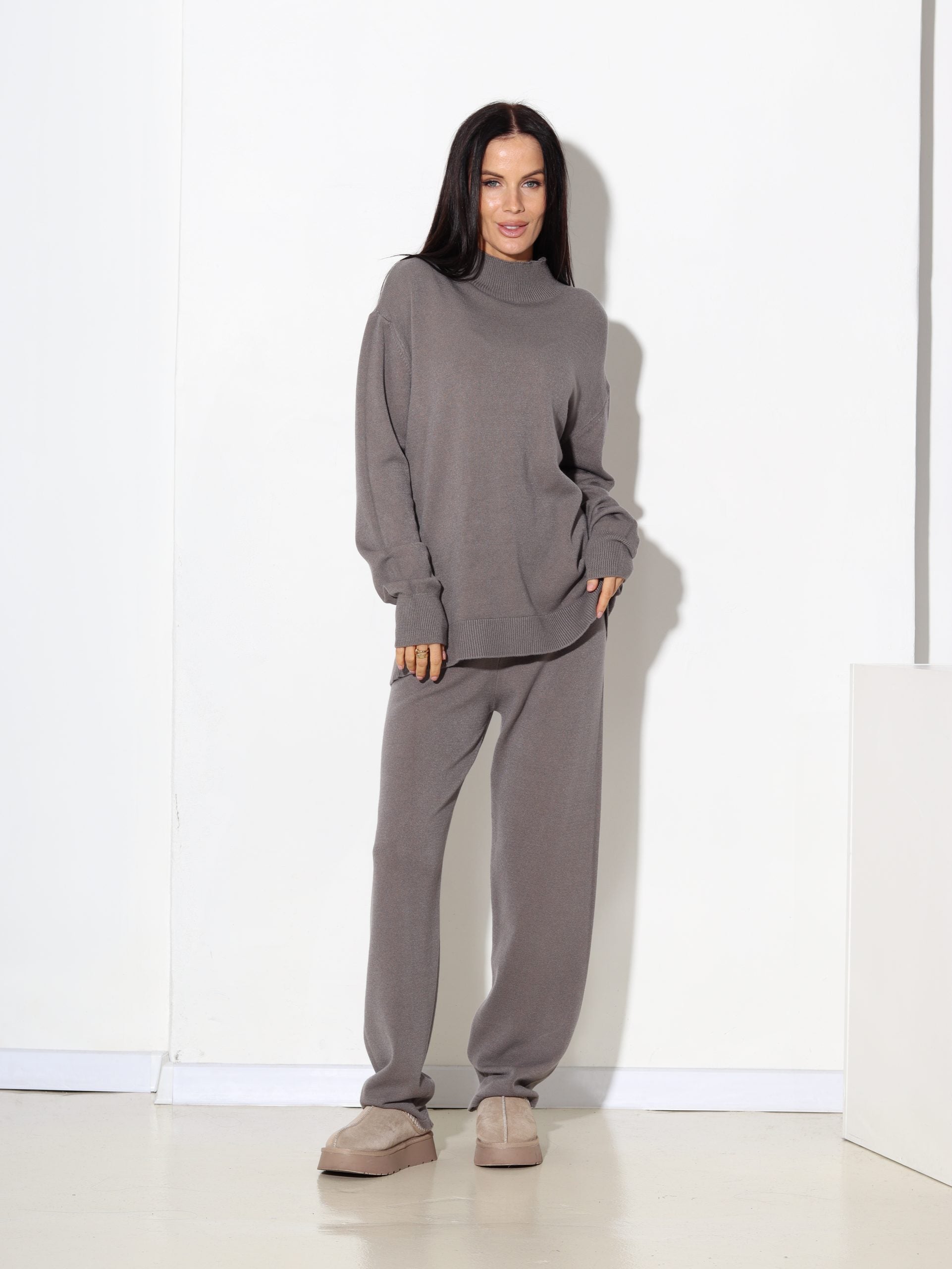 Taupes tonī adīts, 2daļīgs garais komplekts - 17113