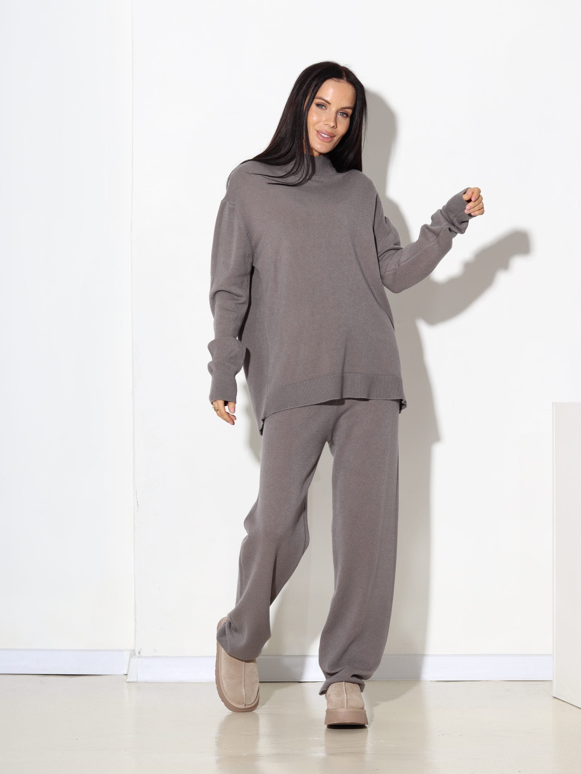 Taupes tonī adīts, 2daļīgs garais komplekts - 17113