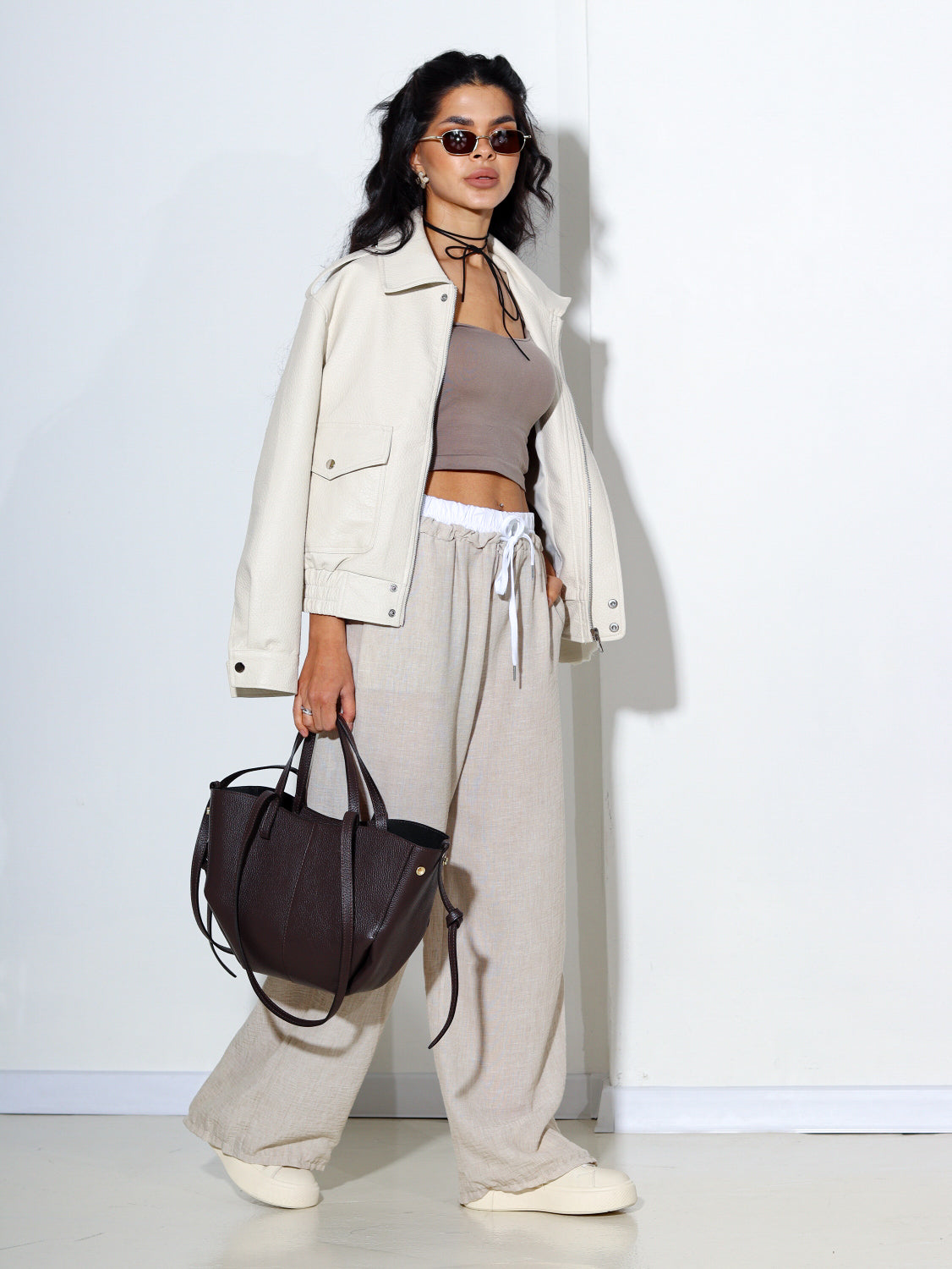 Bēšas lina tipa bikses ar baltu vidukļa daļu - 14491