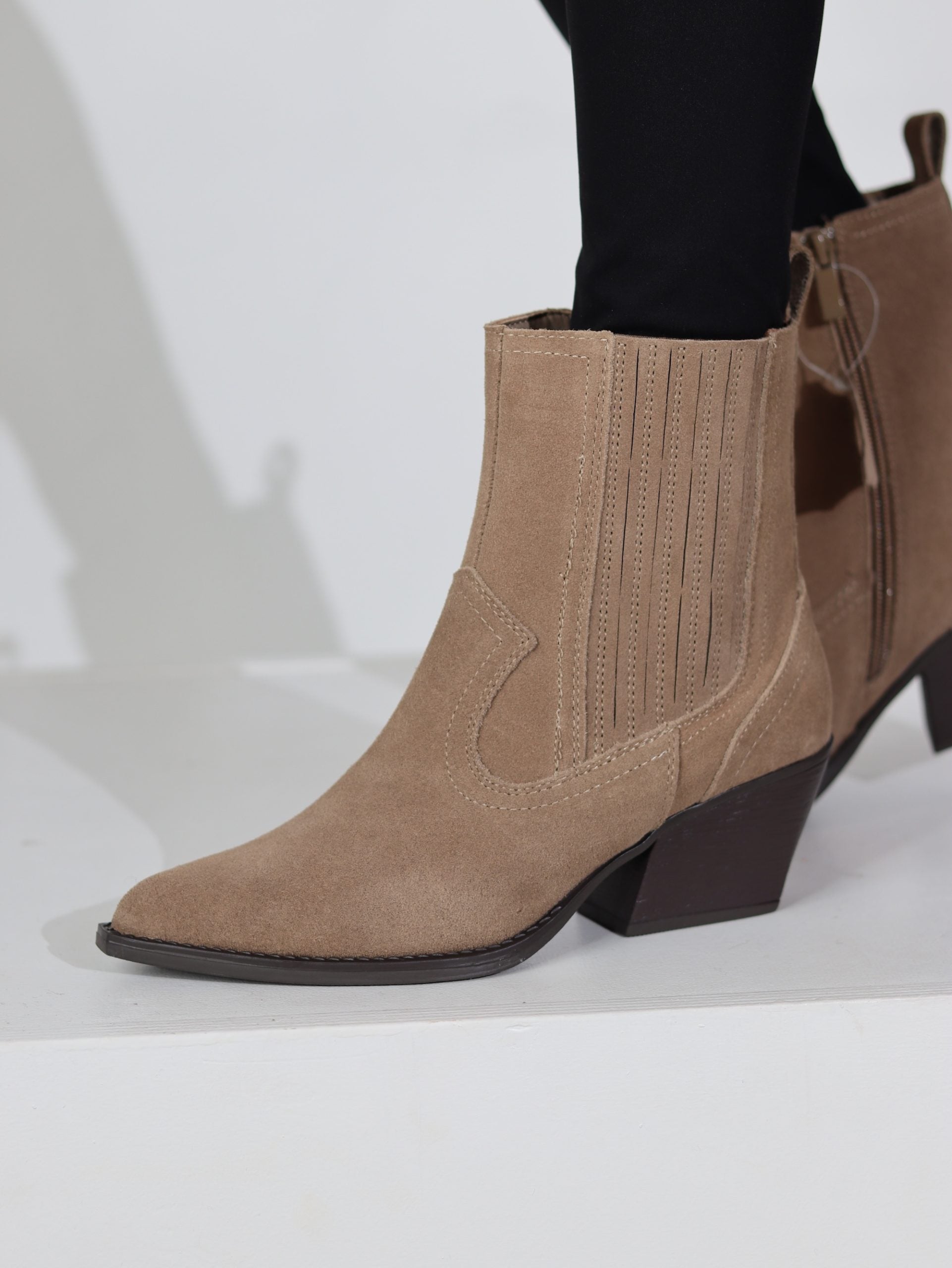 Bēši d/zā, kovboju tipa, zābaki ar rāvējslēdzēju - 17107