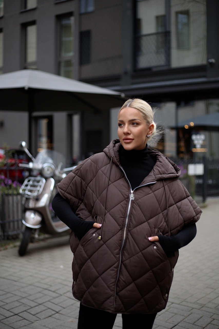 Brūna stepēta veste, atverami sāni - 20920