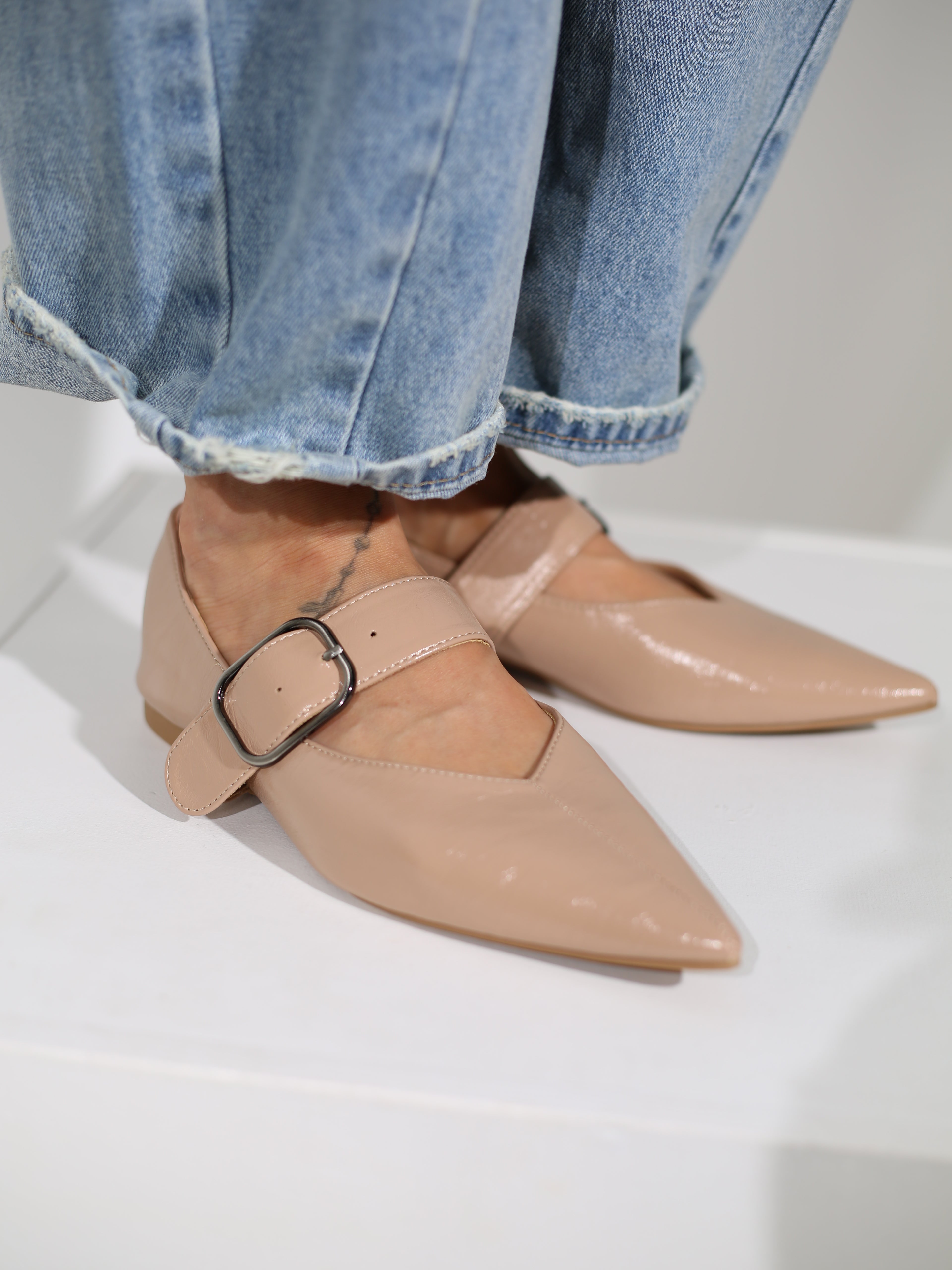 Bēšas zemās kurpes/ laiviņas-  19543
