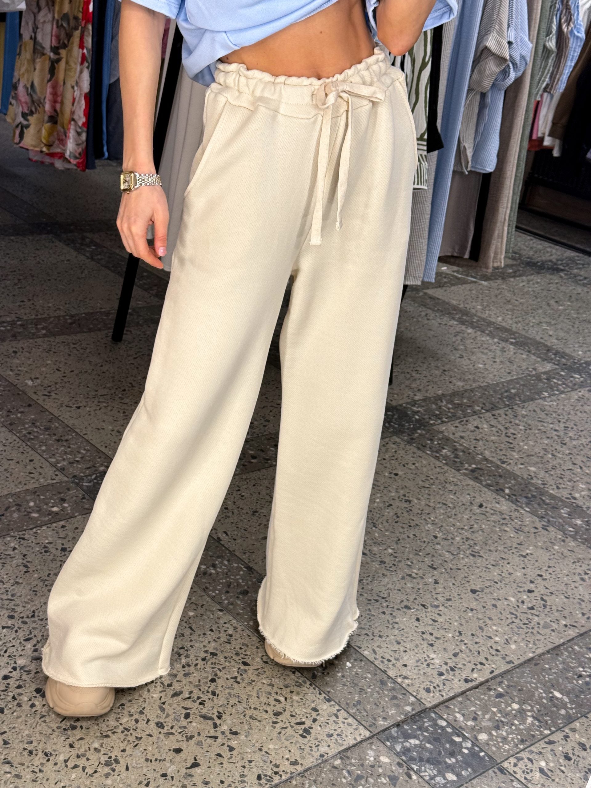 Bēšas 'basic' cilpiņtrikotāšas bikses - 14575