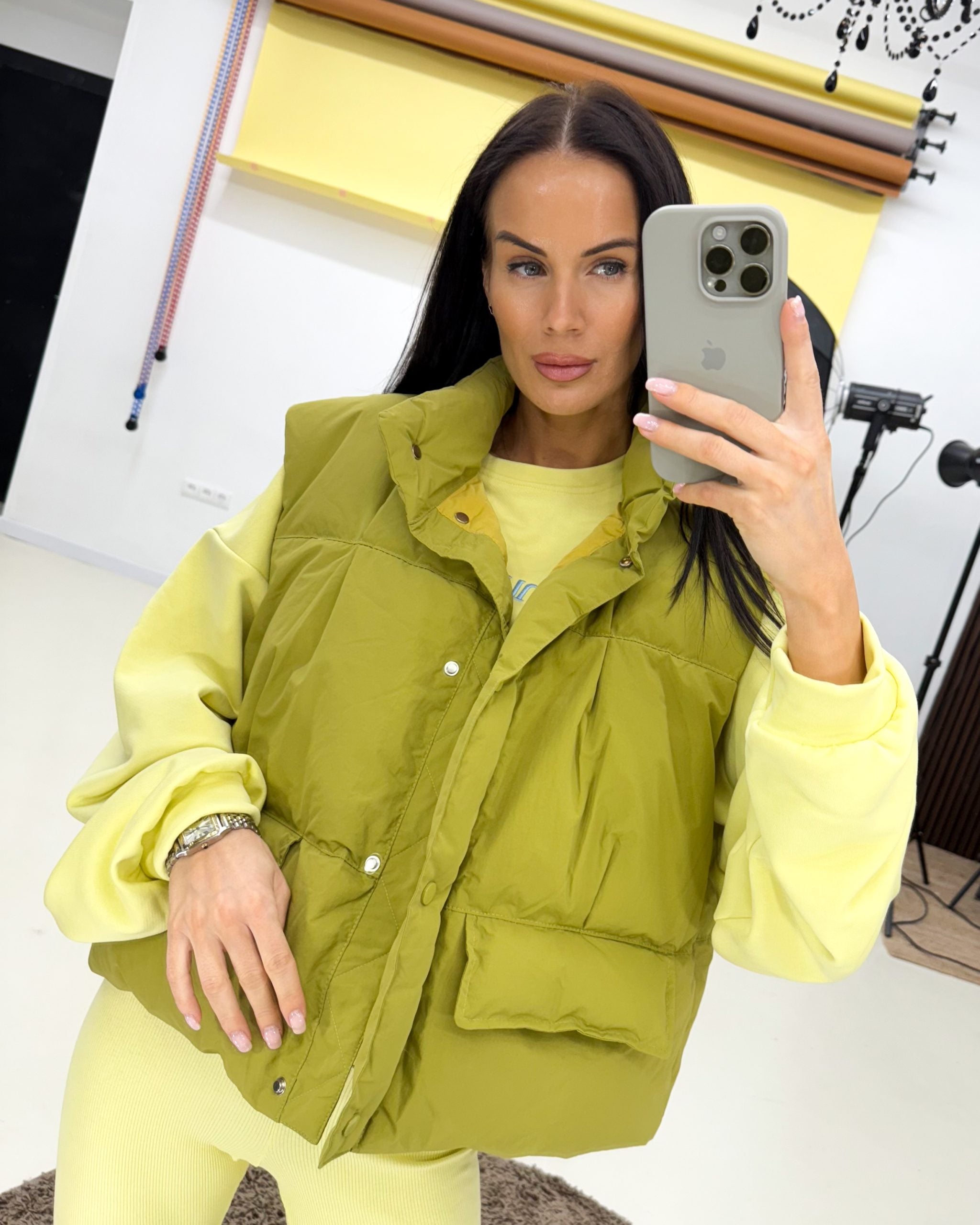 Zaļa īsa veste - 18.