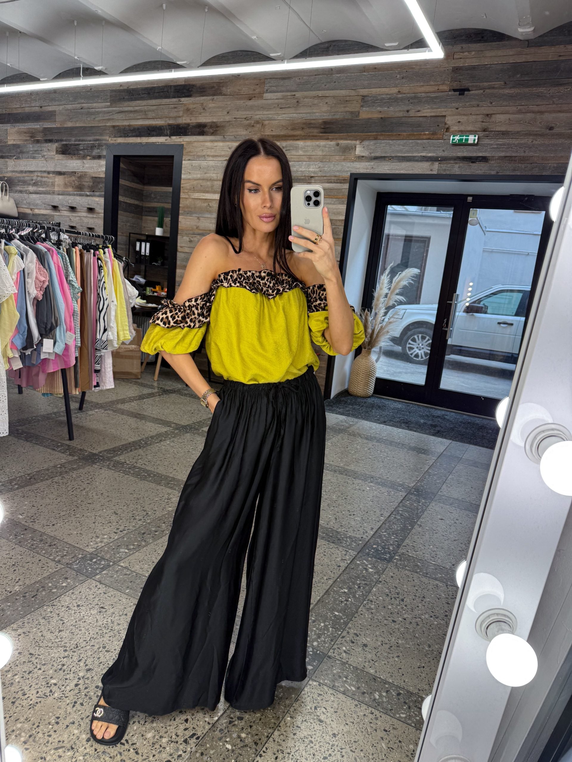 Zaļš tops ar leoparda akcentu- 15174