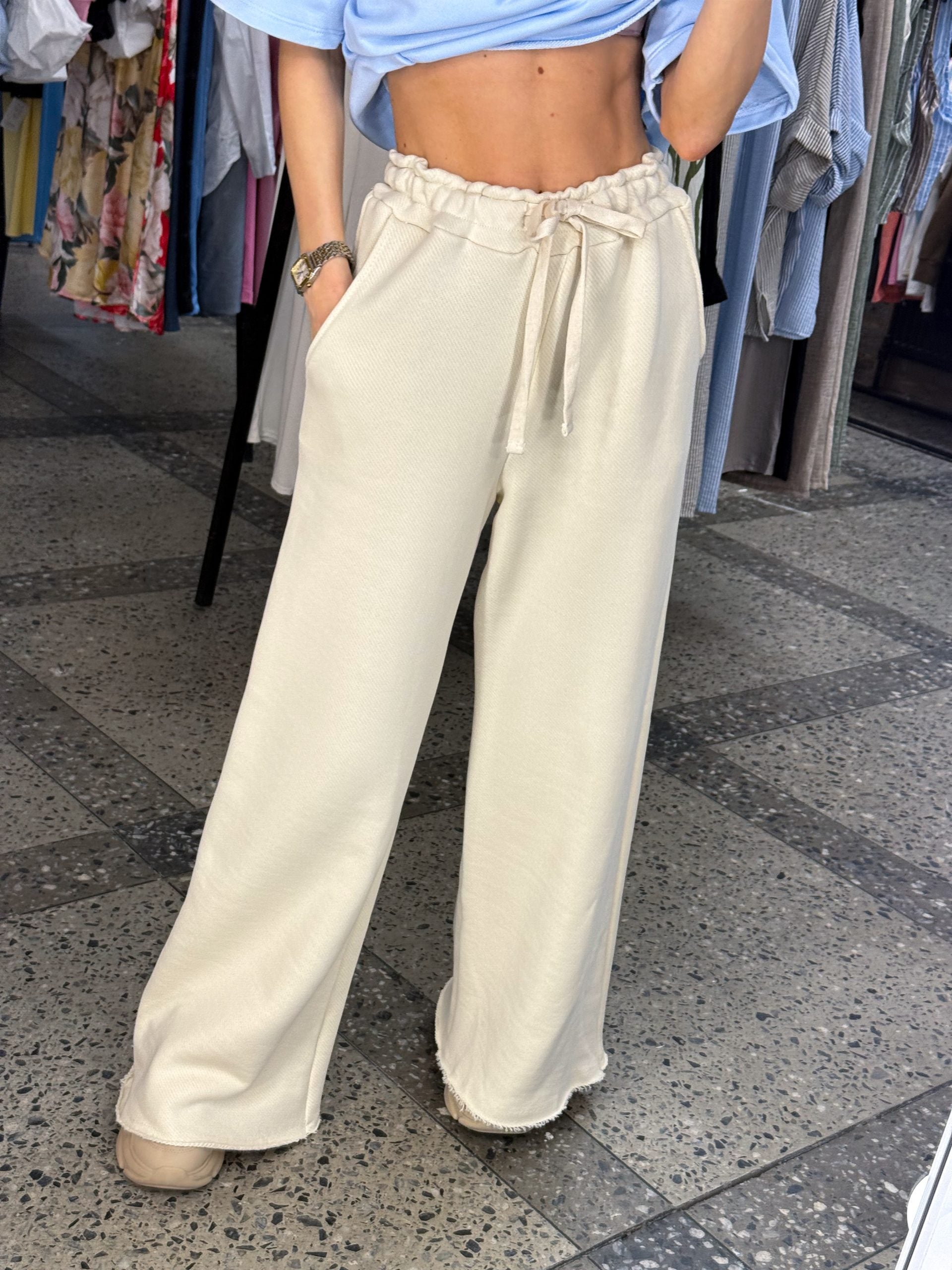 Bēšas 'basic' cilpiņtrikotāšas bikses - 14575