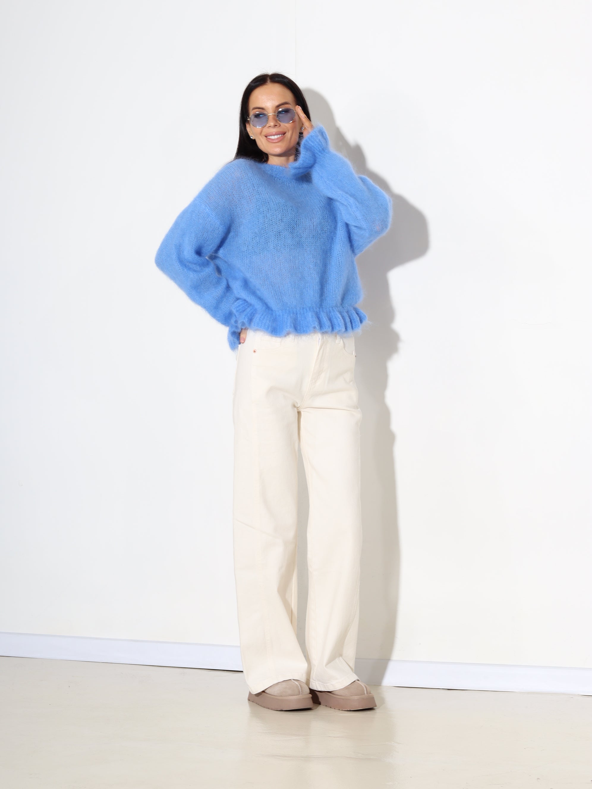 Zils mohēras džemperis ar volānu akcentiem – 17910