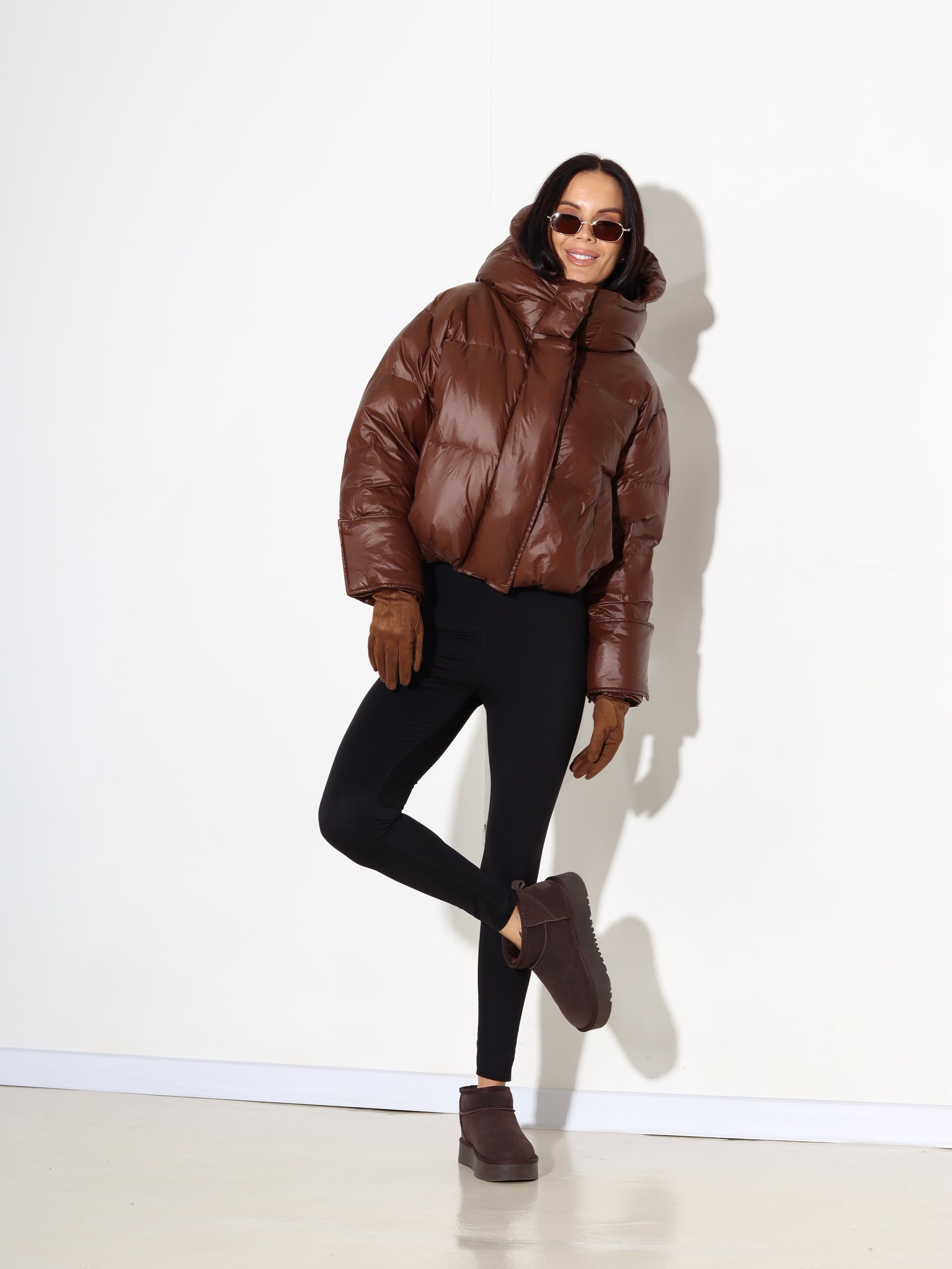 Brūna, saīsināta, dūnu virsjaka - 17872