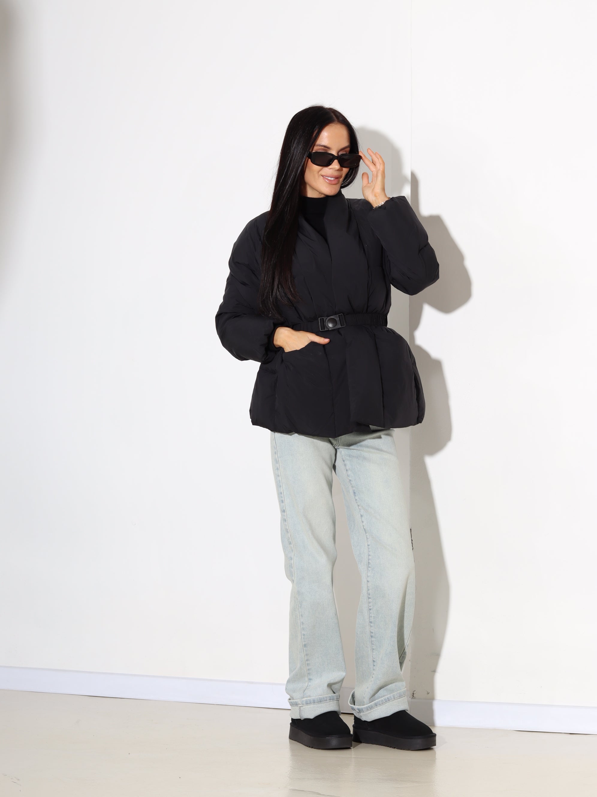 Melna, īsa dūnu virsjaka ar jostas aizdari - 17867