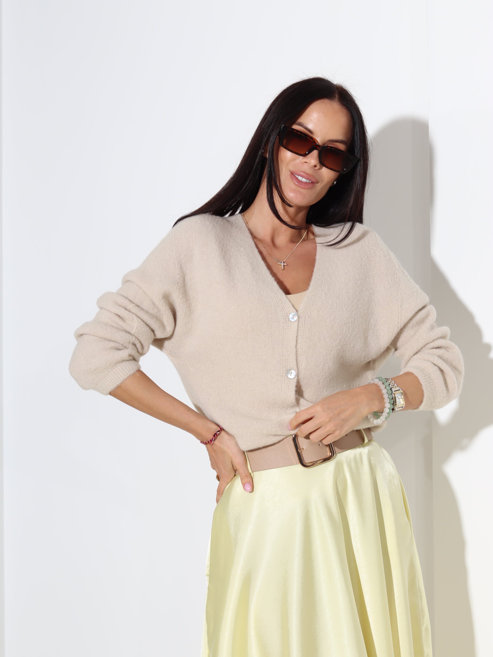 Gaiši brūna alpakas jaka ar "V" veida dekoltē - 18331