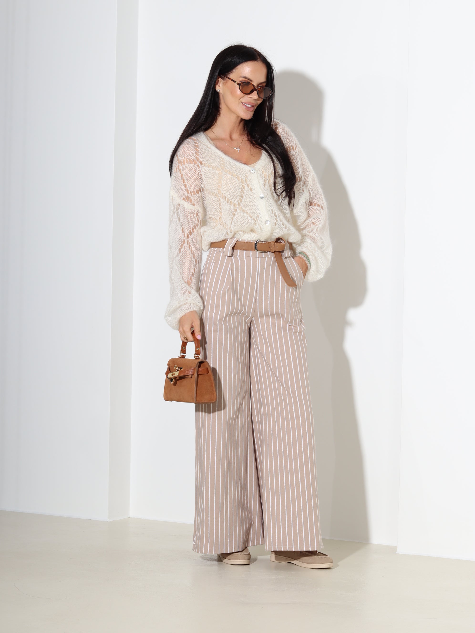 Balta perforēta lisajaka – 18322