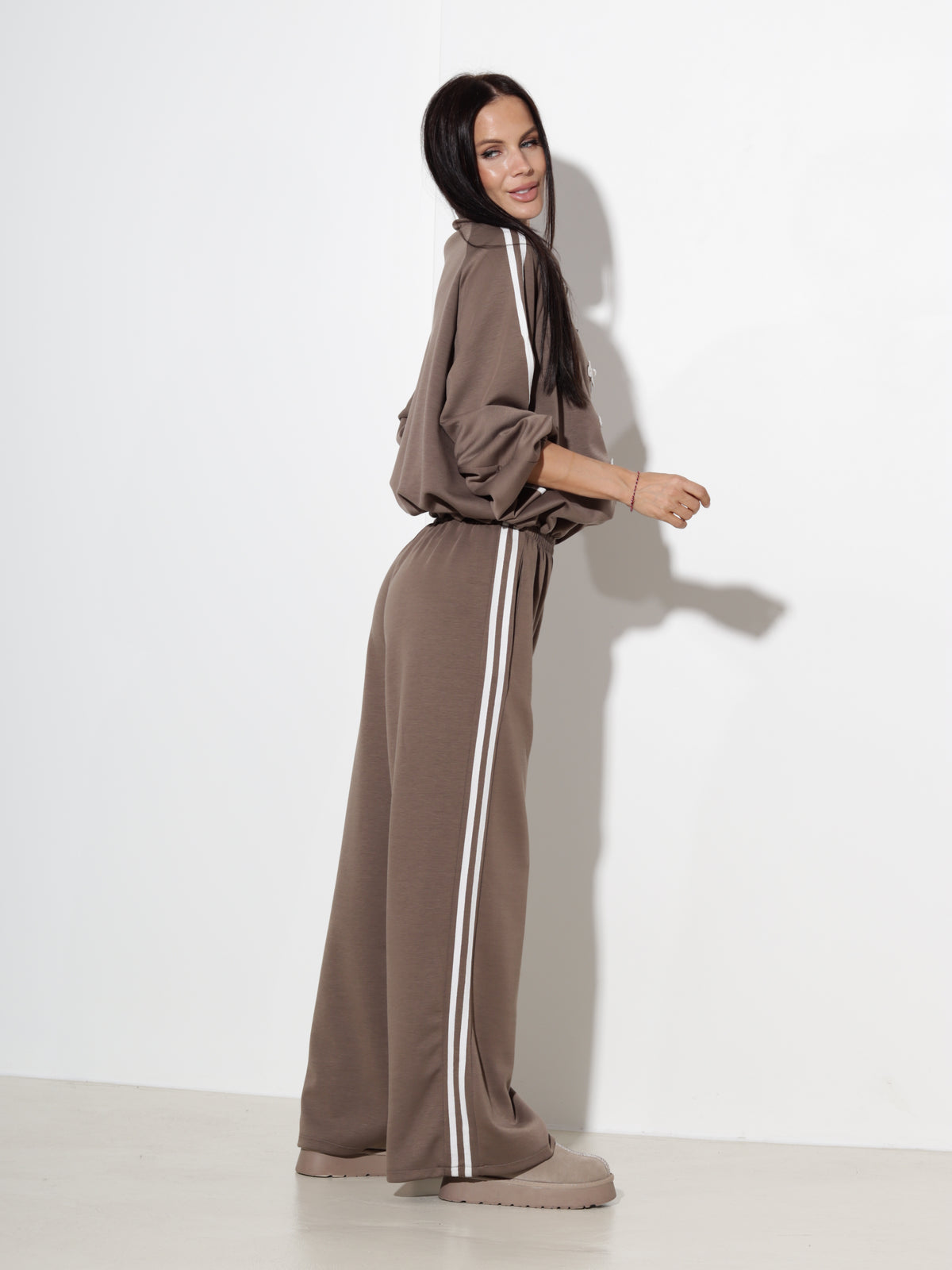G.brūns komplekts 'Asian style', sportisks modelis - 20974