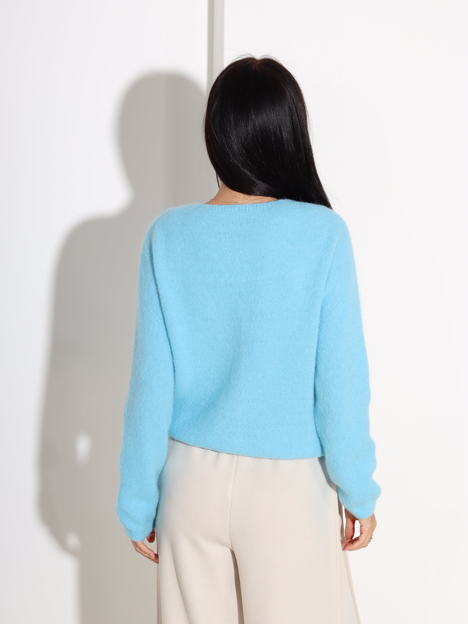 Zils alpakas jaka ar "V" veida dekoltē - 18330. a