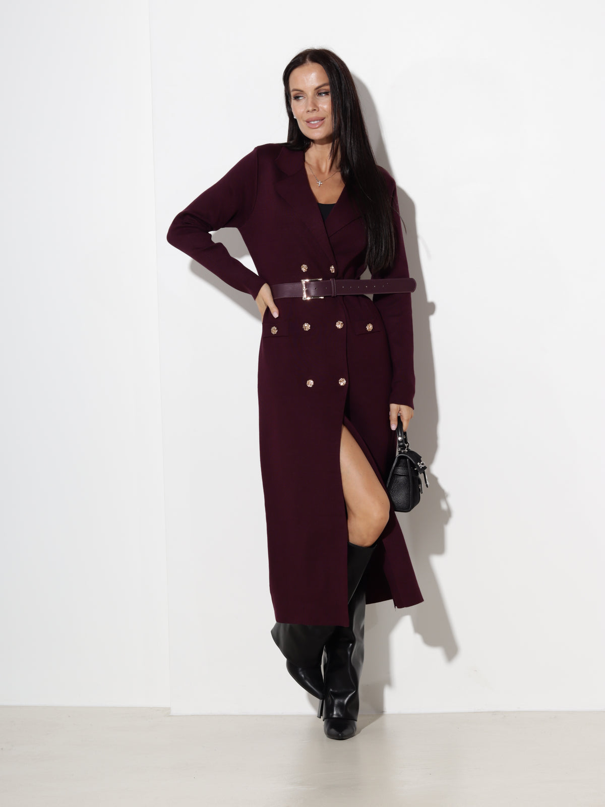 Bordo adīta kleita ar divrindu pogām - 21000