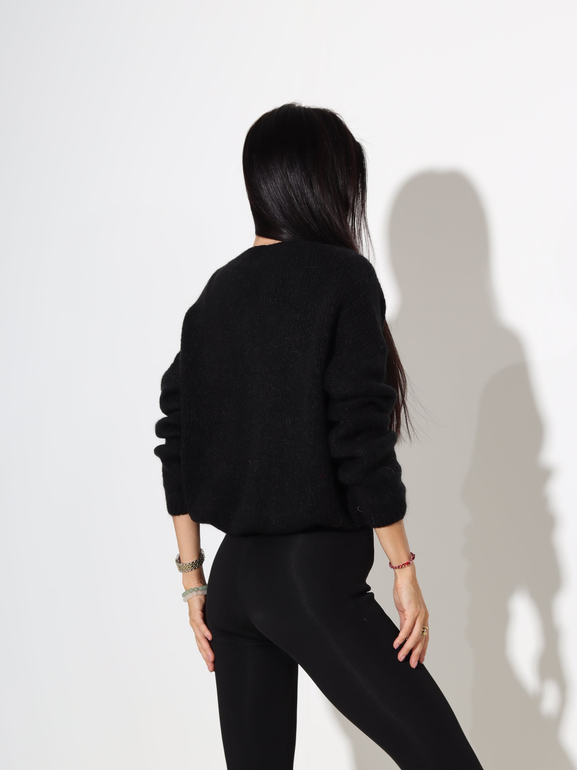 Melna jaka ar pogu aizdari - 18120