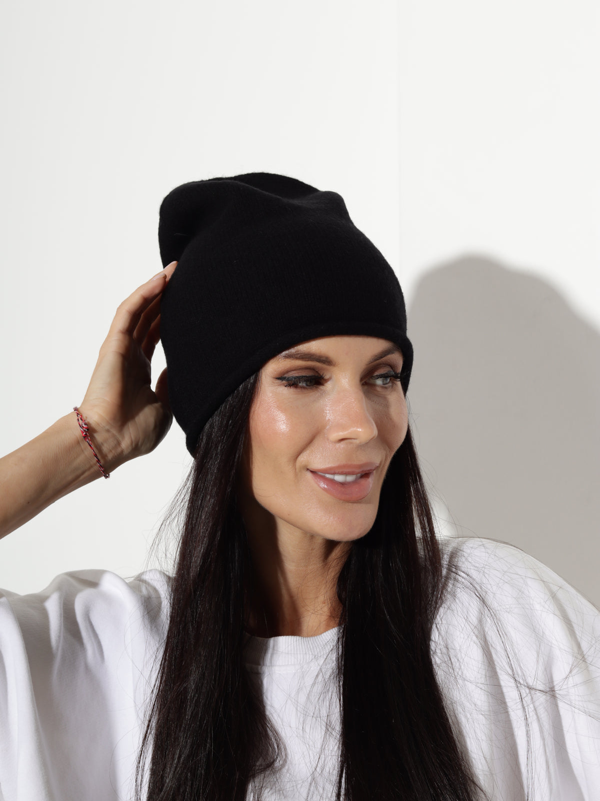 Melna merino vilnas cepure/ micīte - 20941