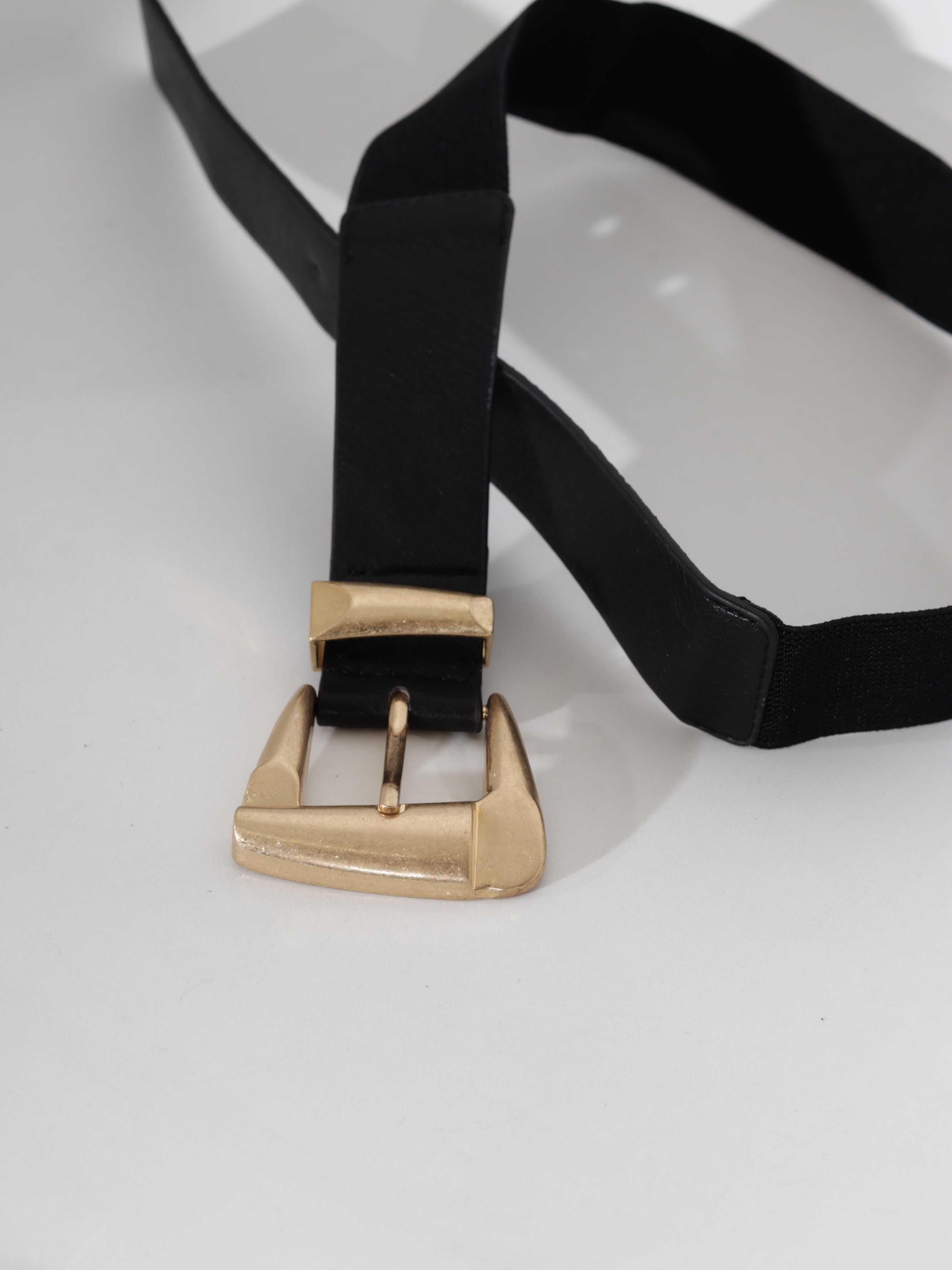 Melna josta, m/ā+ gumija, gold- 20684