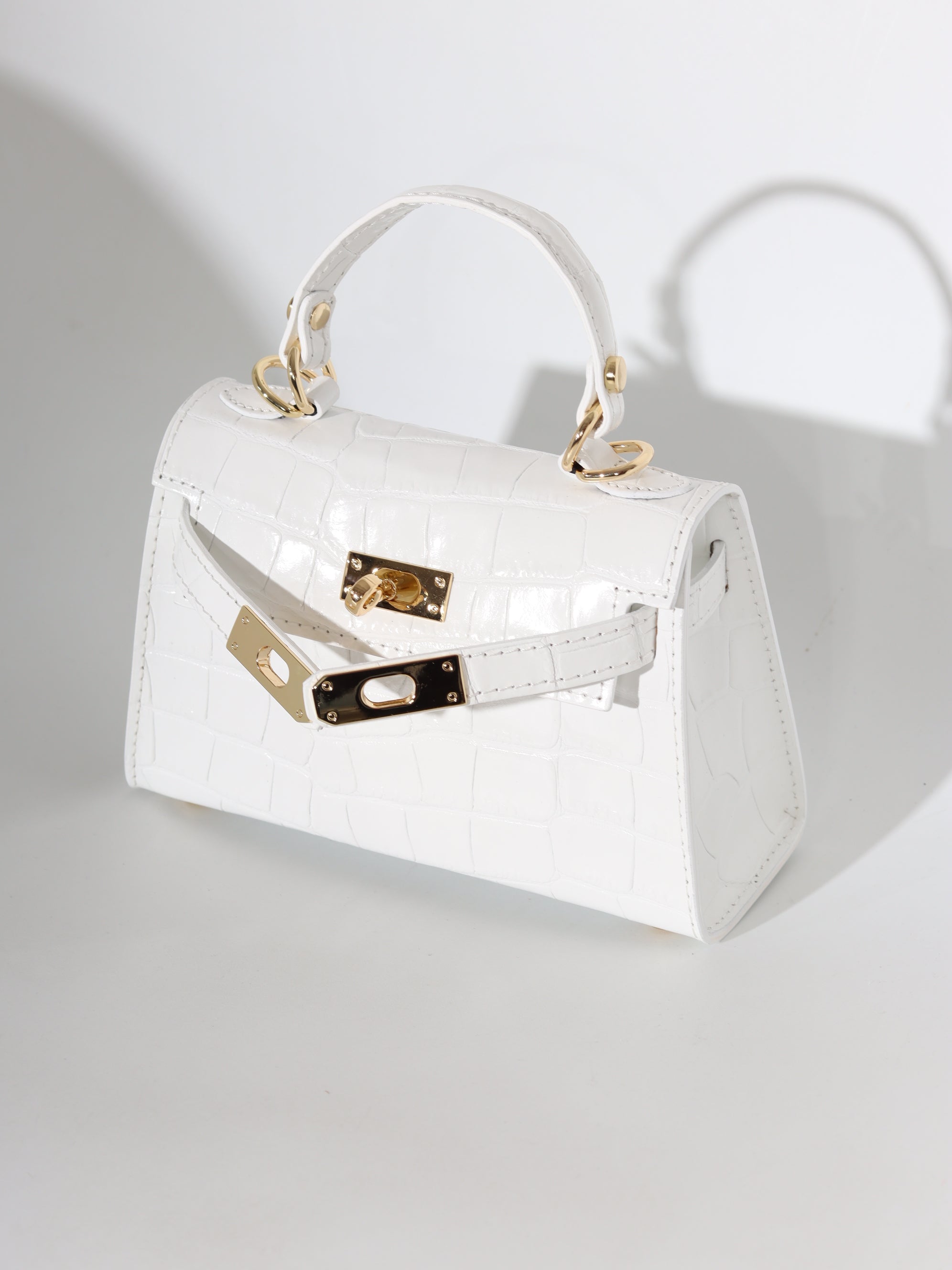 Balta, d/ā soma "Mini klasika" ar reljefu - 18366