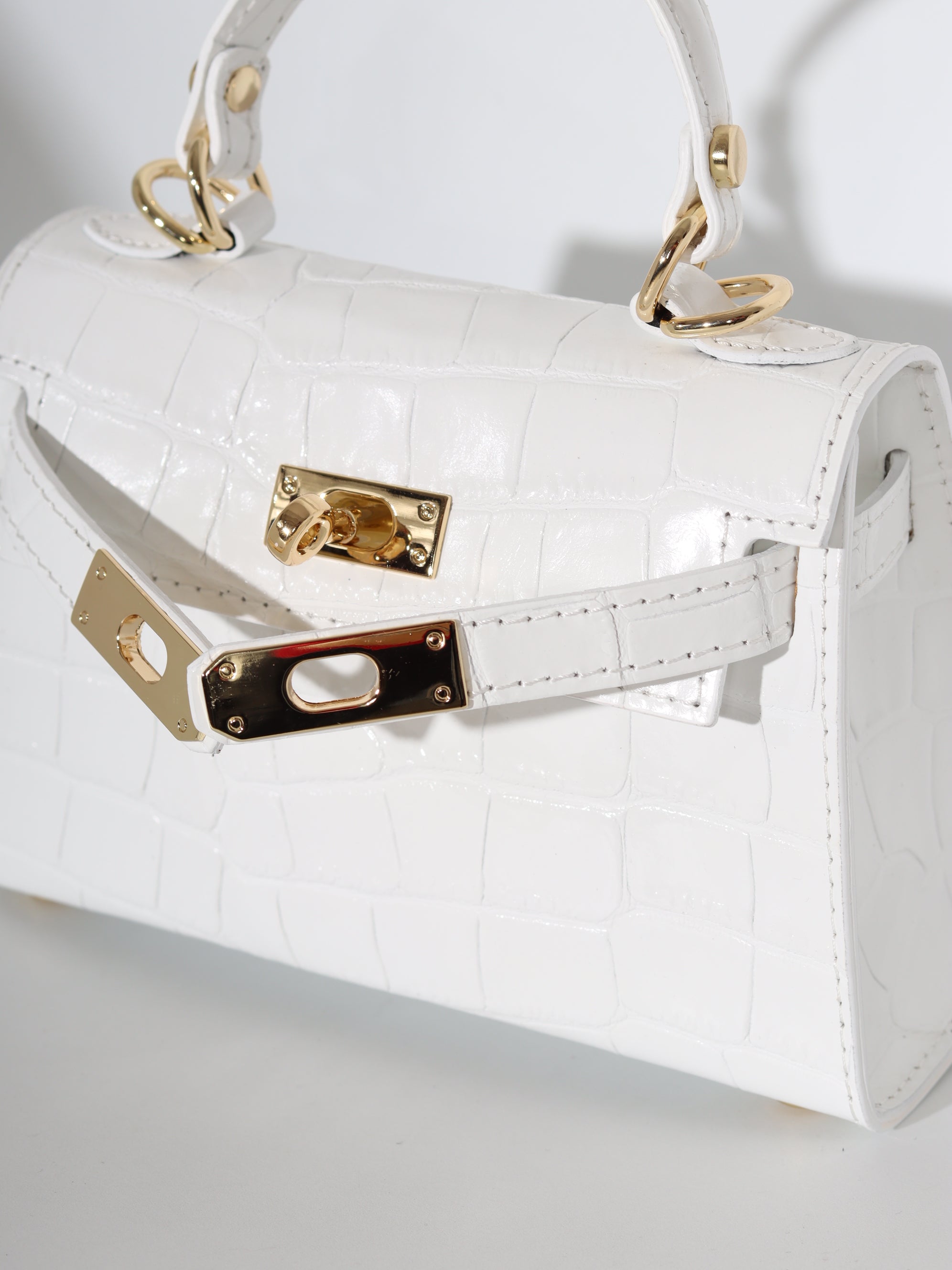 Balta, d/ā soma "Mini klasika" ar reljefu - 18366