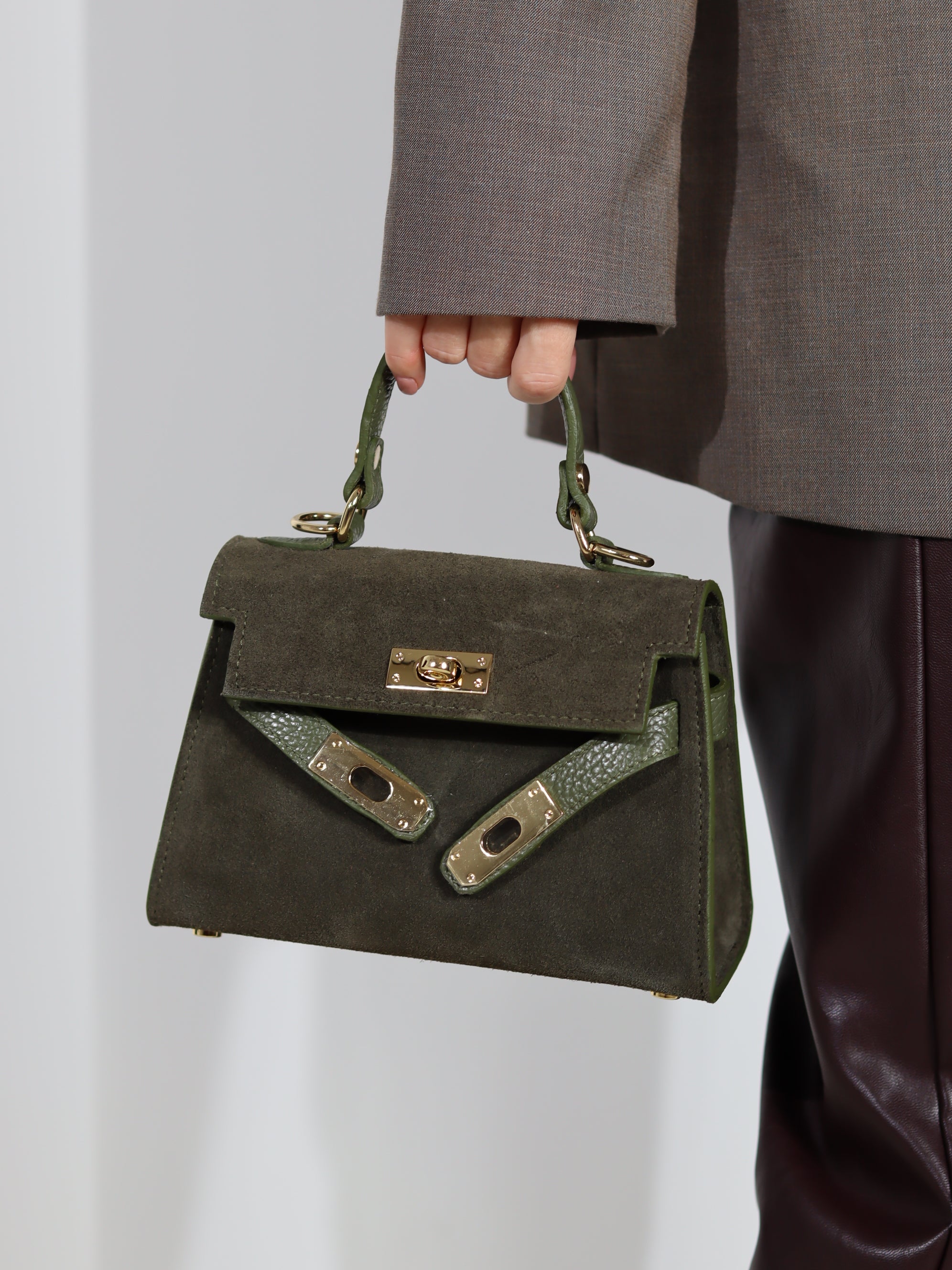 Haki/zaļa zamšādas soma "Mini klasika" – 18090.a