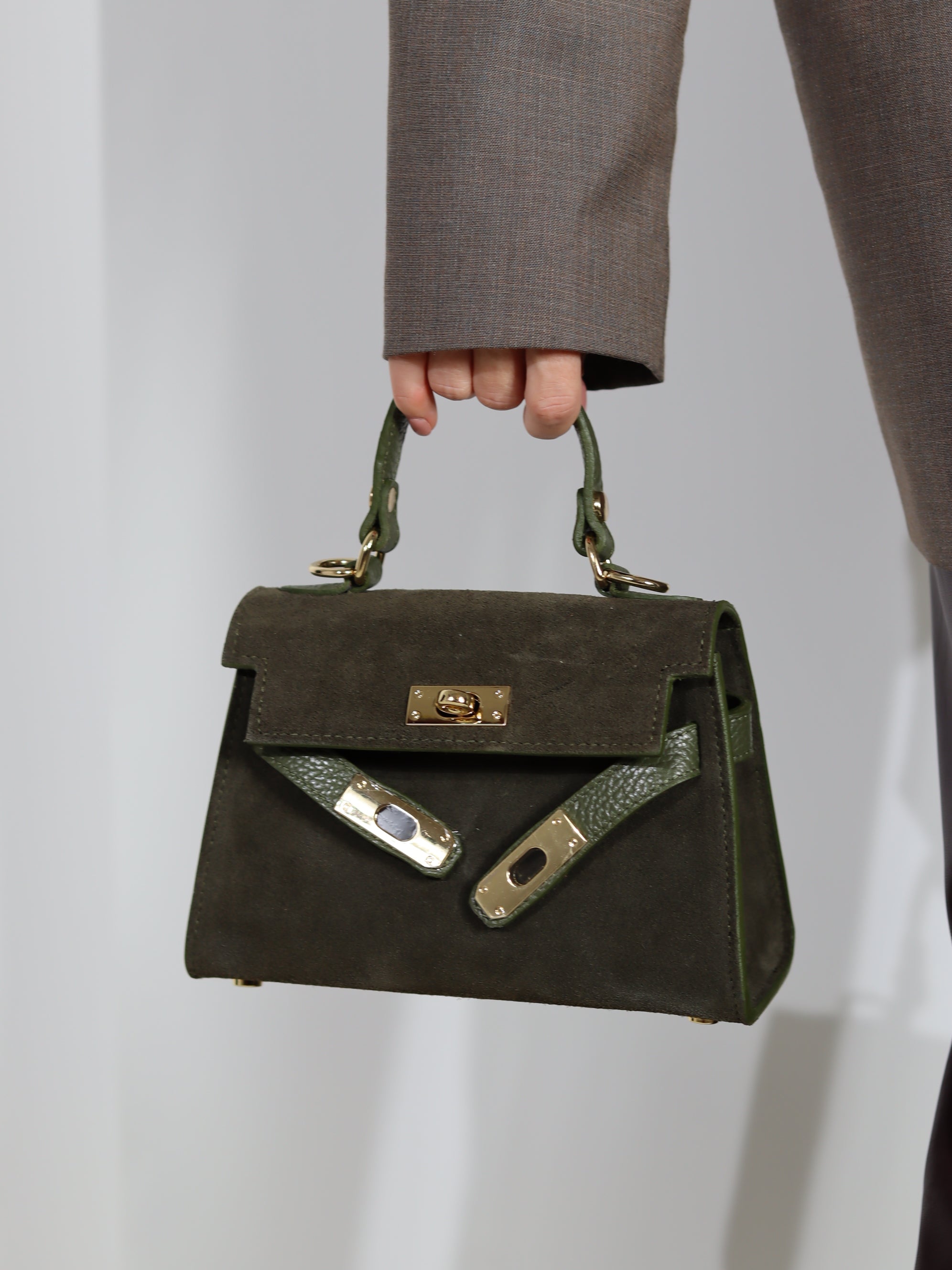 Haki/zaļa zamšādas soma "Mini klasika" – 18090.a