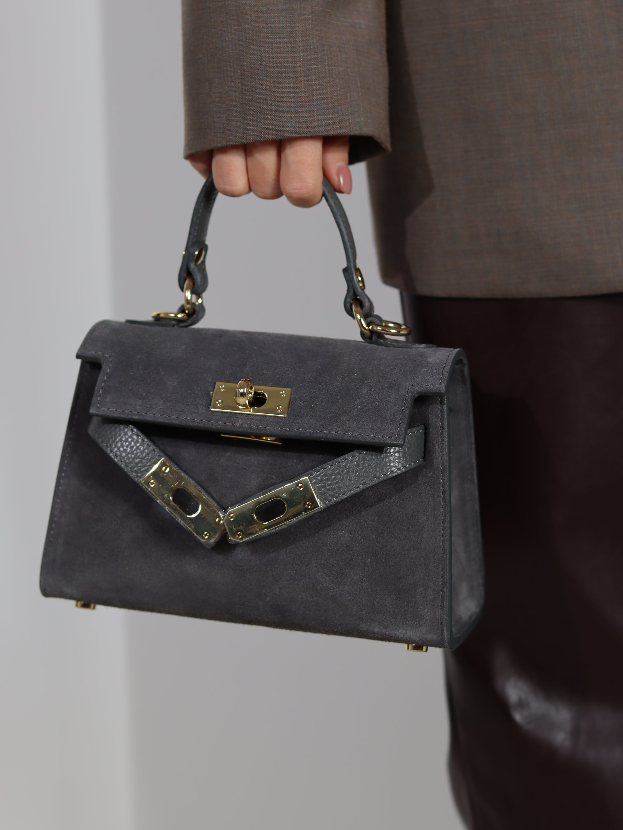 Pelēka zamšādas soma "Mini klasika" - 16930