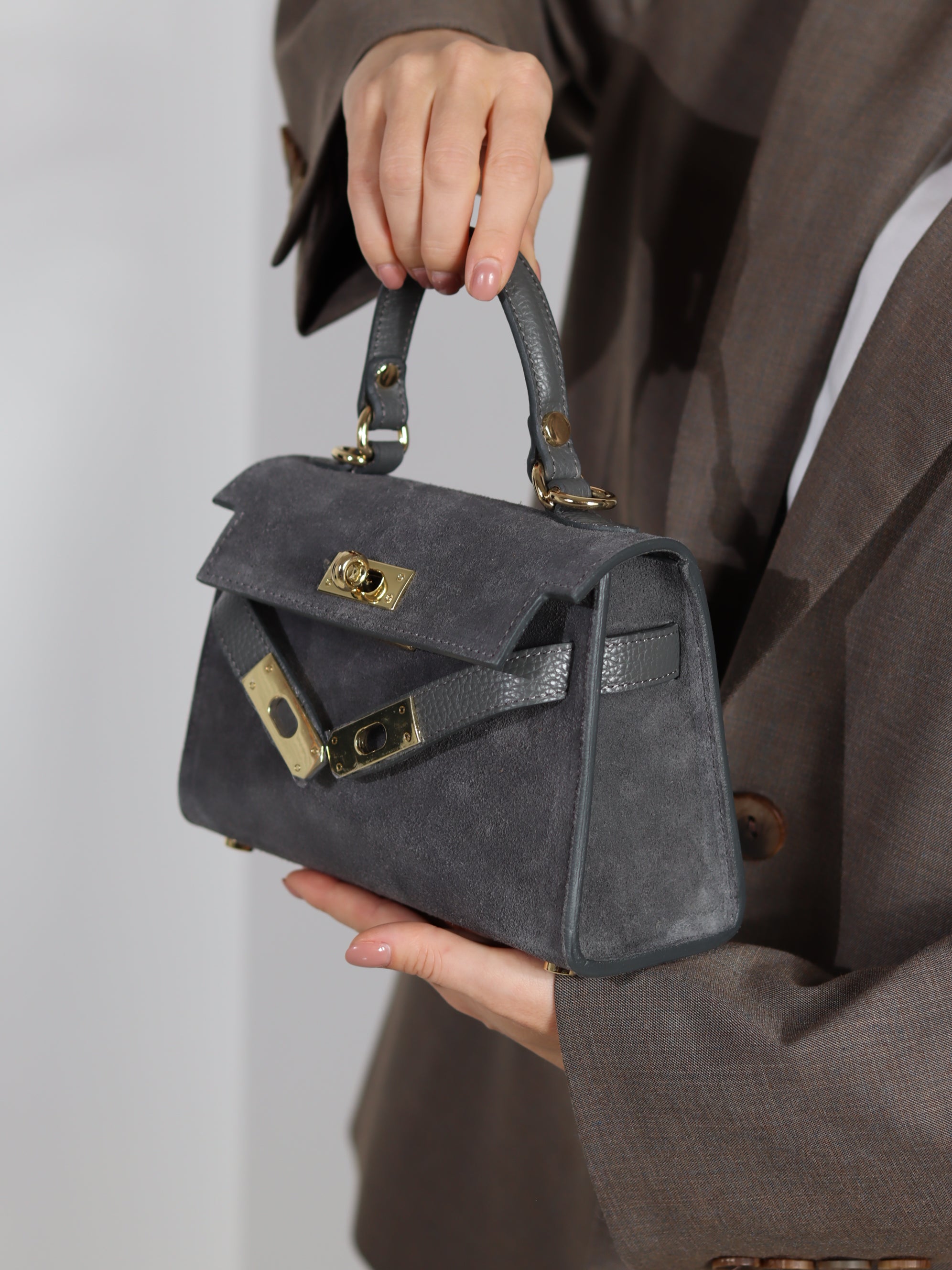 Pelēka zamšādas soma "Mini klasika" - 16930