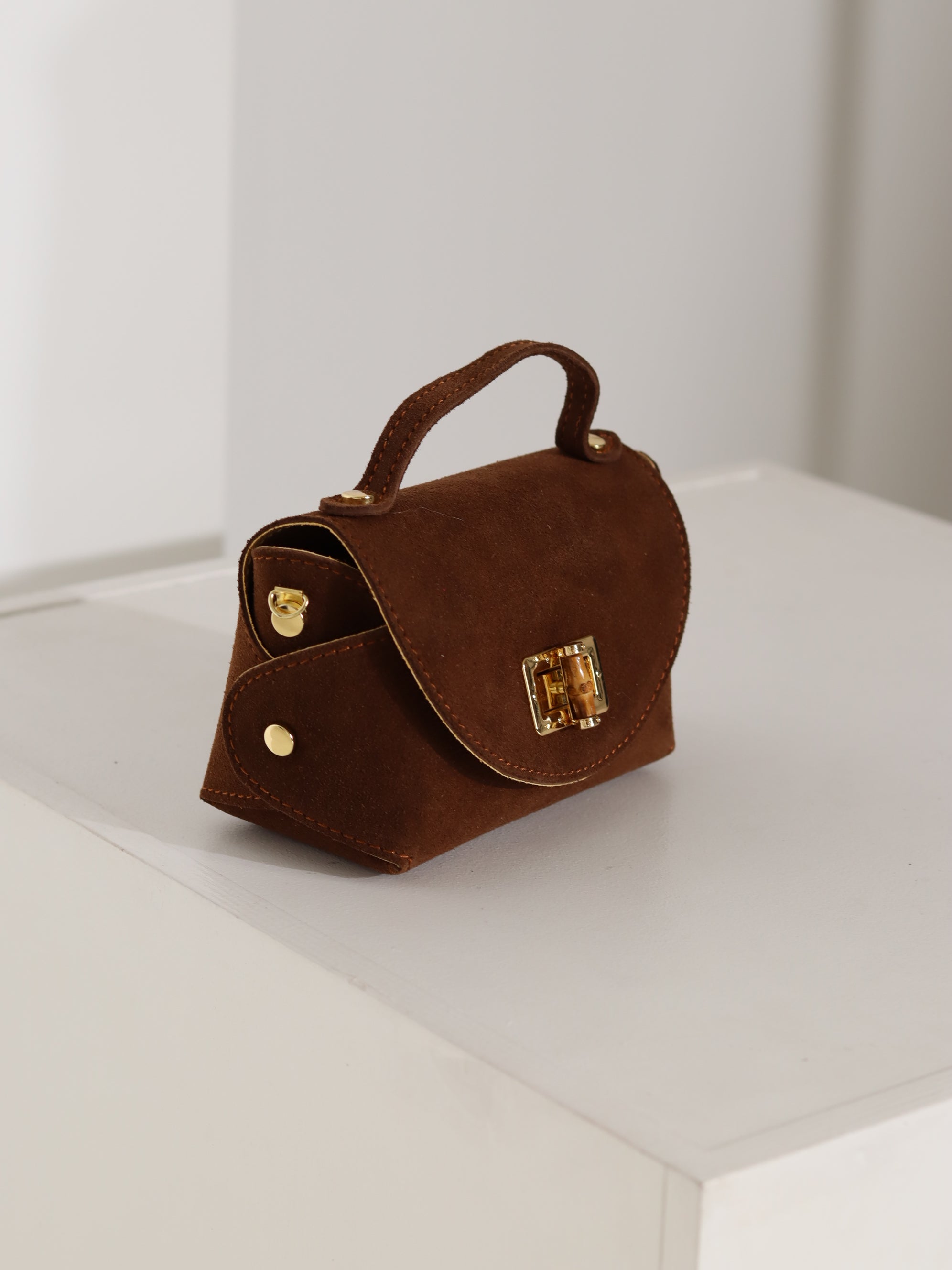 Camel/brūna d/zamšādas mini stilizēta soma – 18093