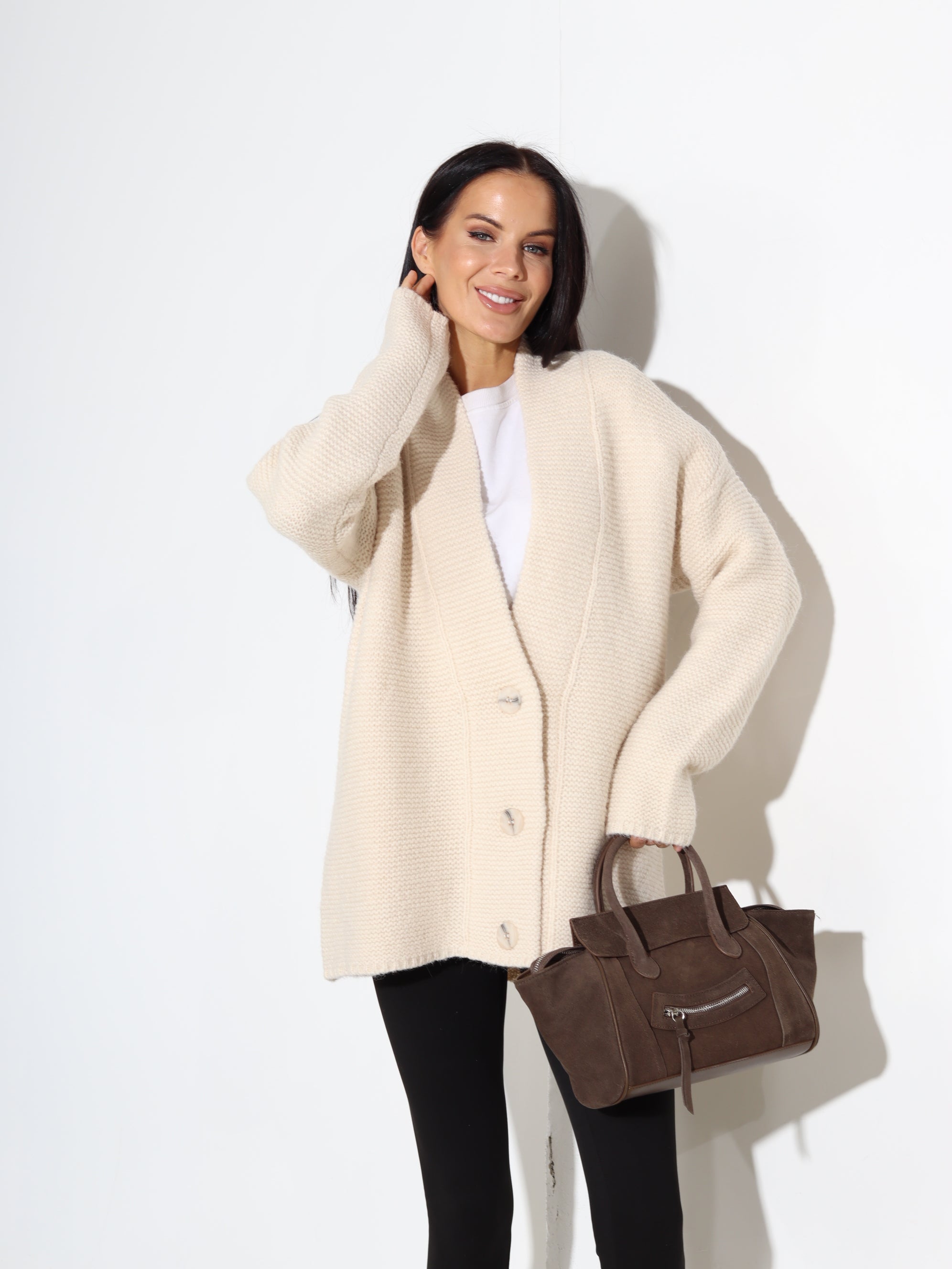 Bēša klasiska stila adīta jaka - 17877