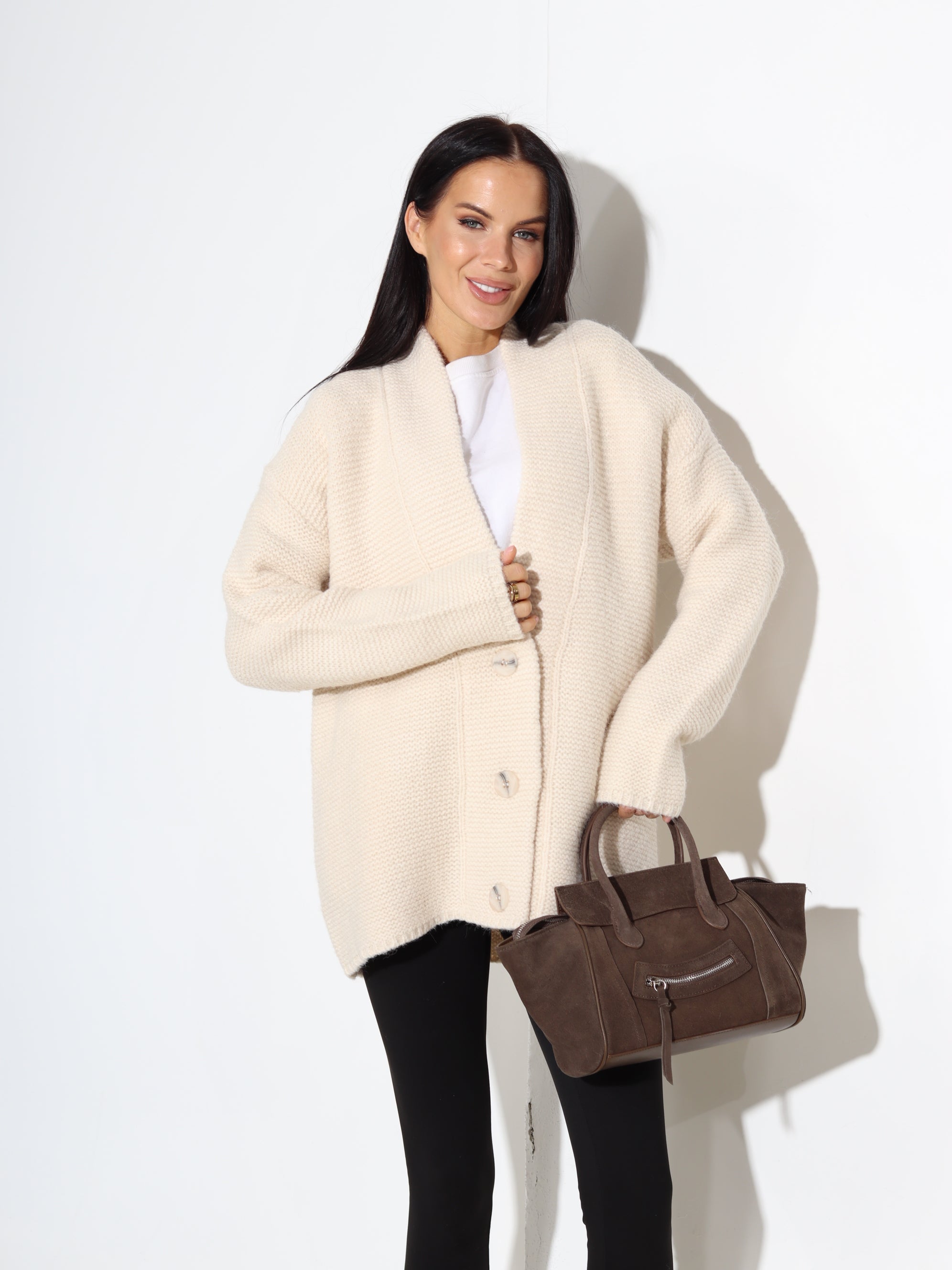 Bēša klasiska stila adīta jaka - 17877