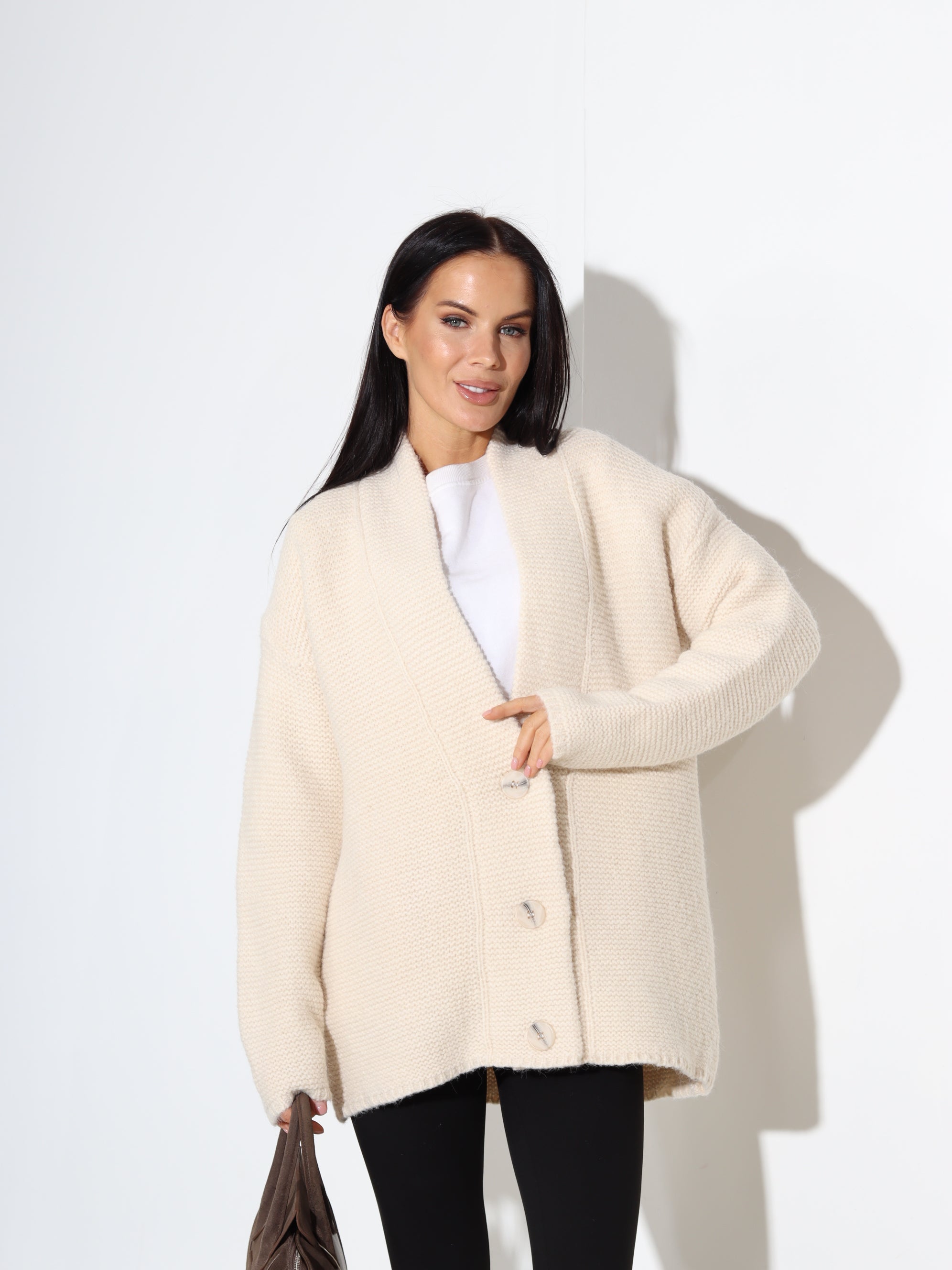 Bēša klasiska stila adīta jaka - 17877