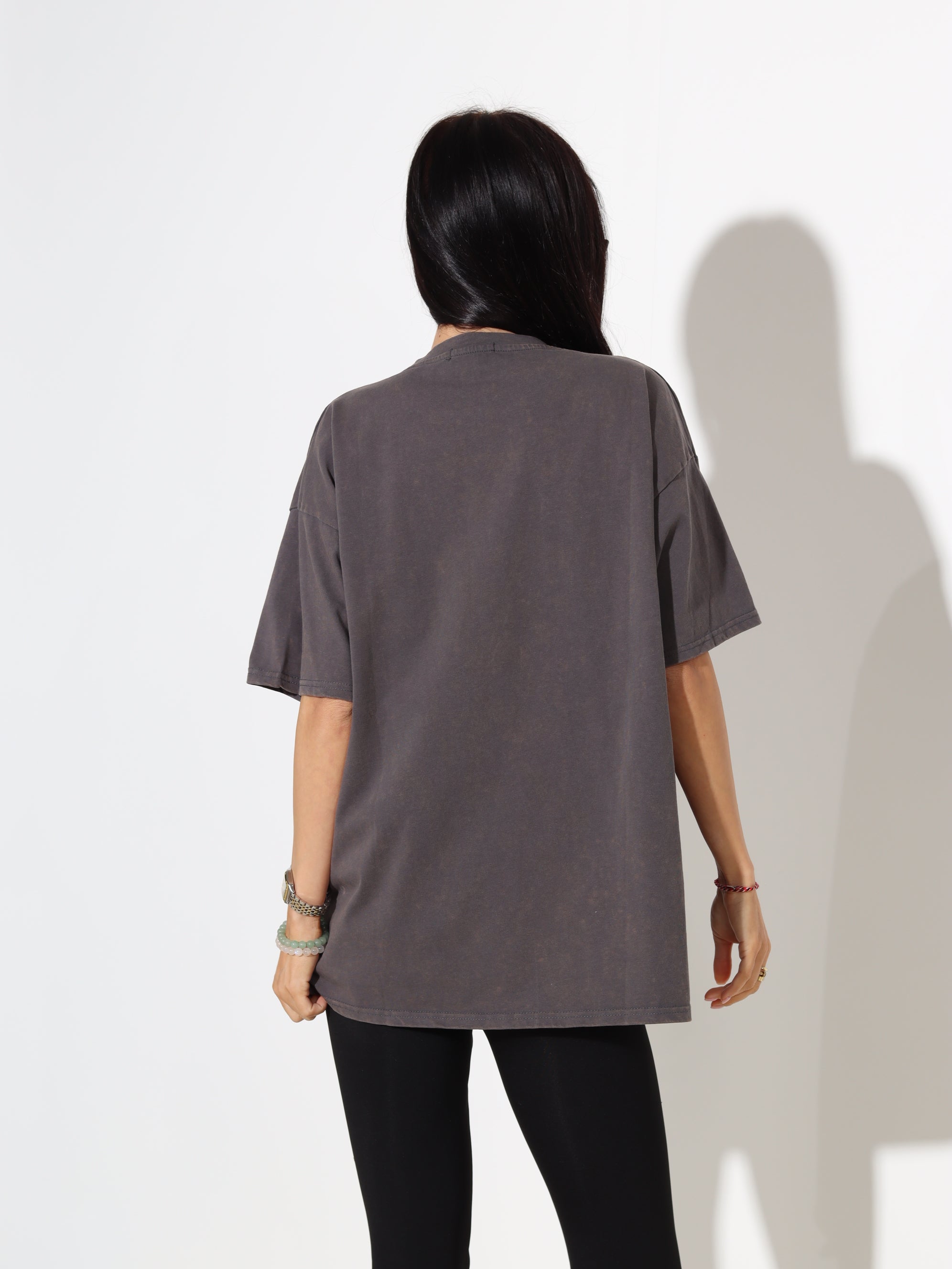 Tumši pelēks tops ar bēšu, smalku batikojuma efektu- 18384