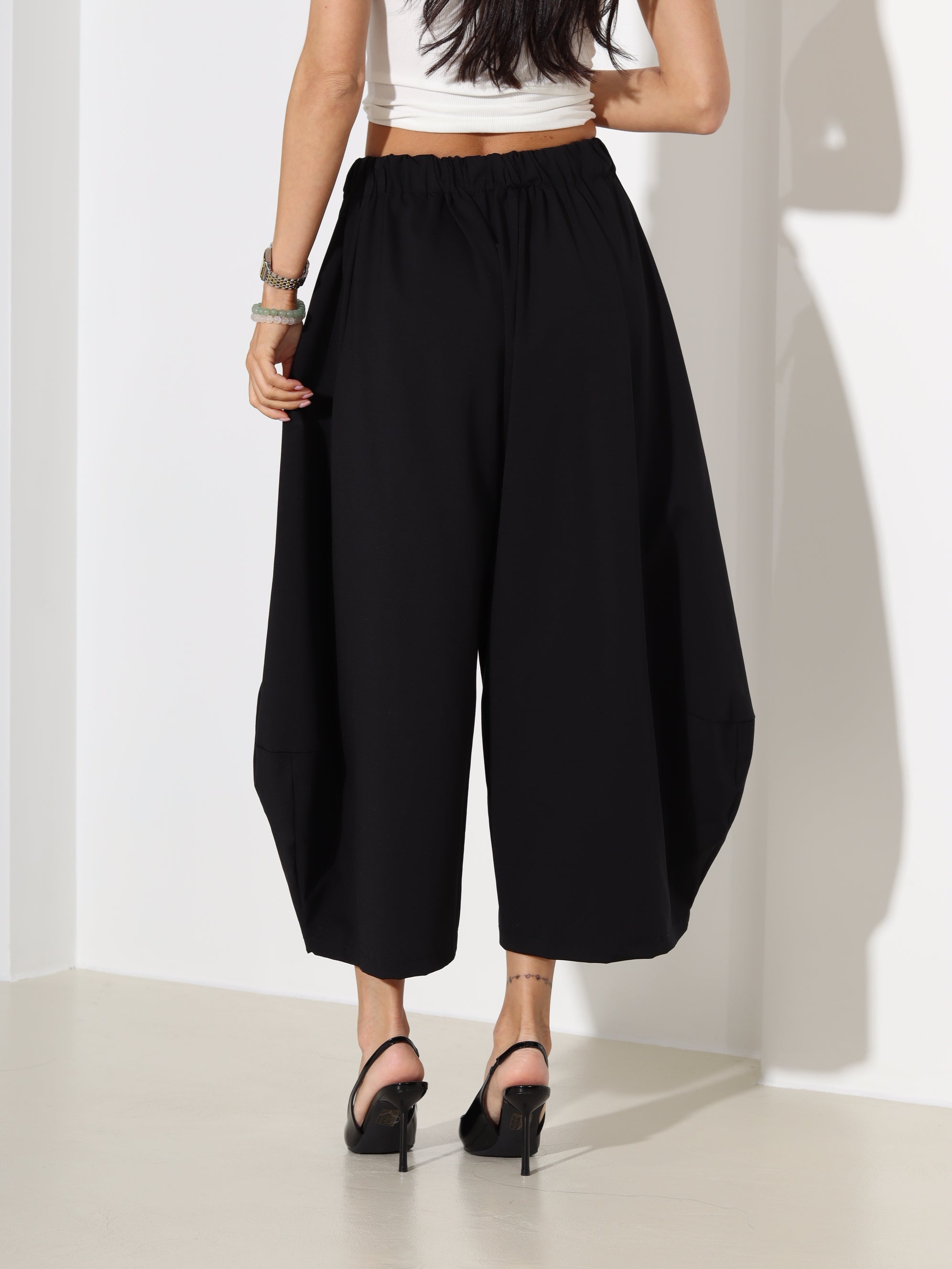 Melnas Kapri bikses - 18400