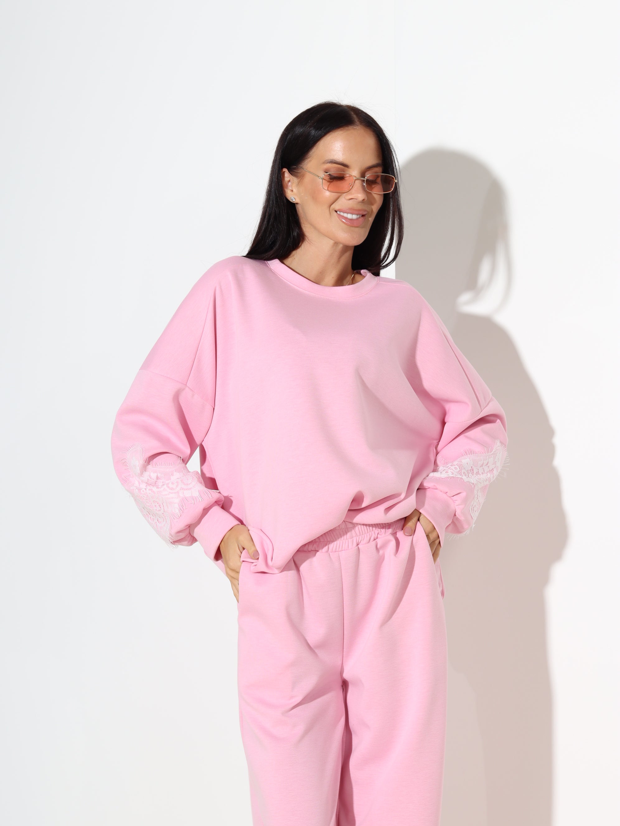 Rozā komplekts ar mežģīnes akcentu piedurknē – 18194